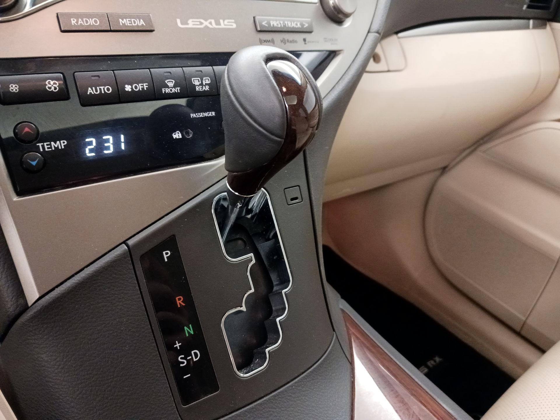 Thumbnail: 2015 Lexus RX - 18
