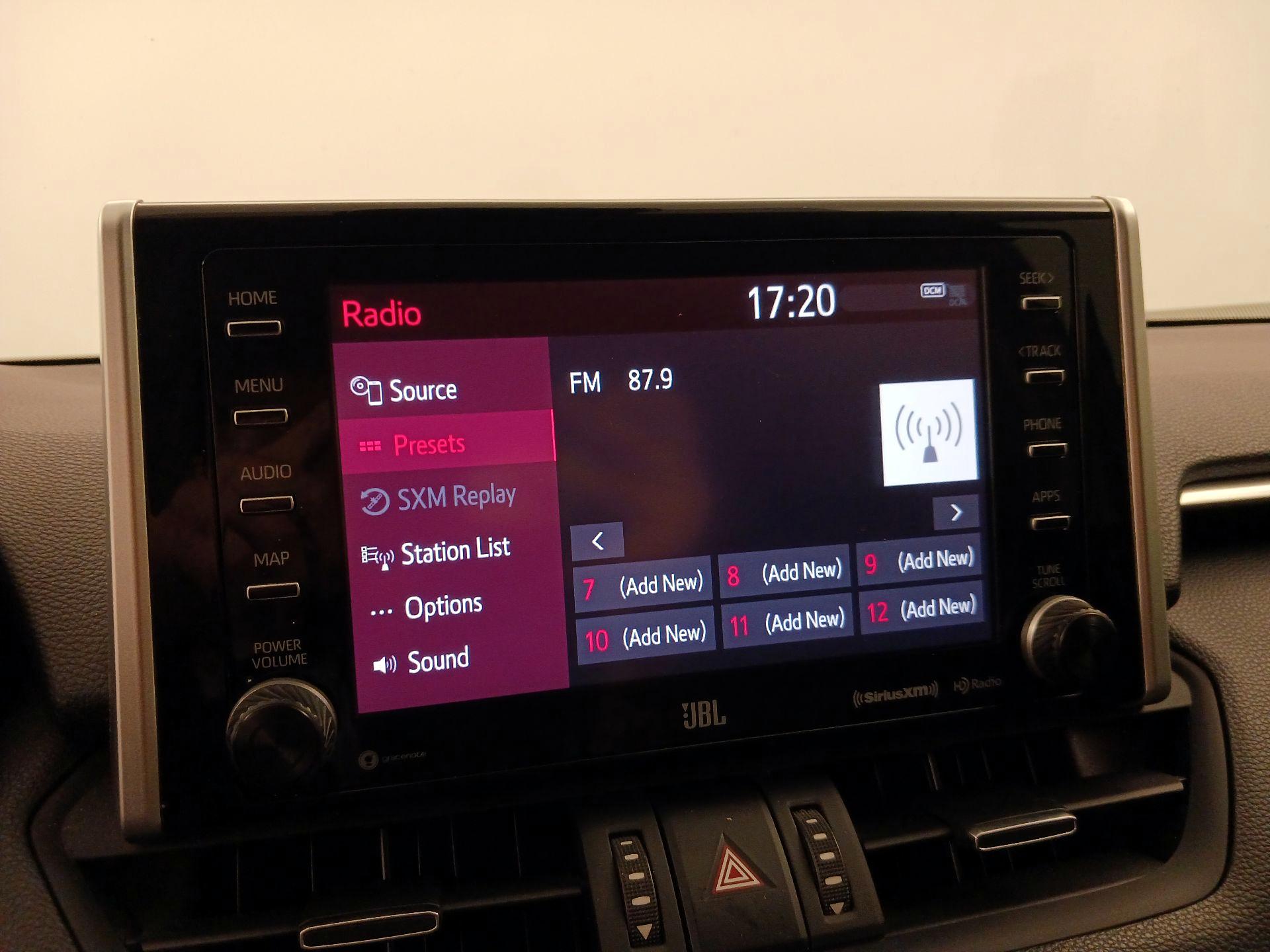 Thumbnail: 2019 Toyota RAV4 - 15