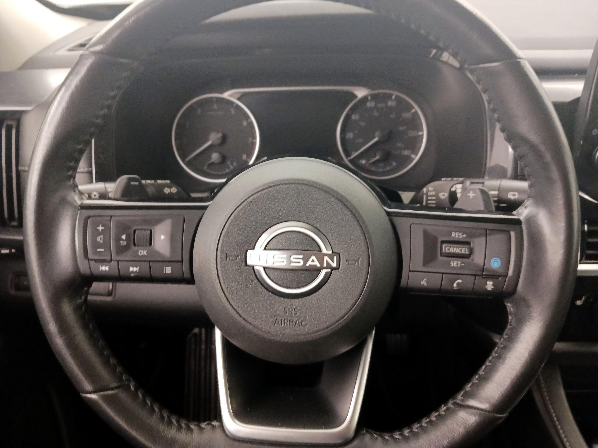 Thumbnail: 2023 Nissan Pathfinder - 10