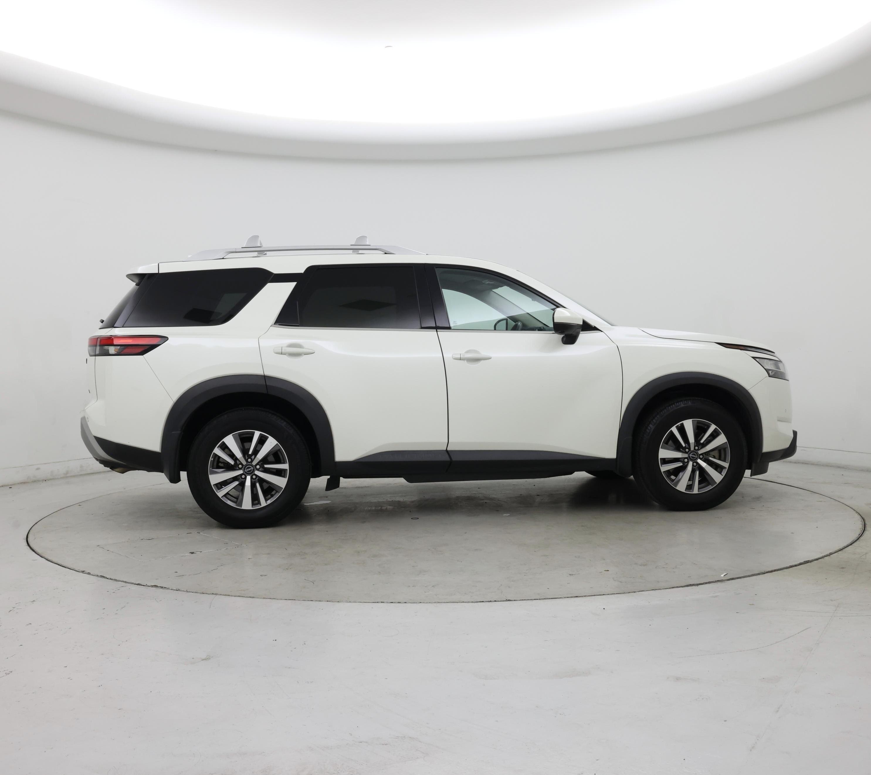 Thumbnail: 2023 Nissan Pathfinder - 7
