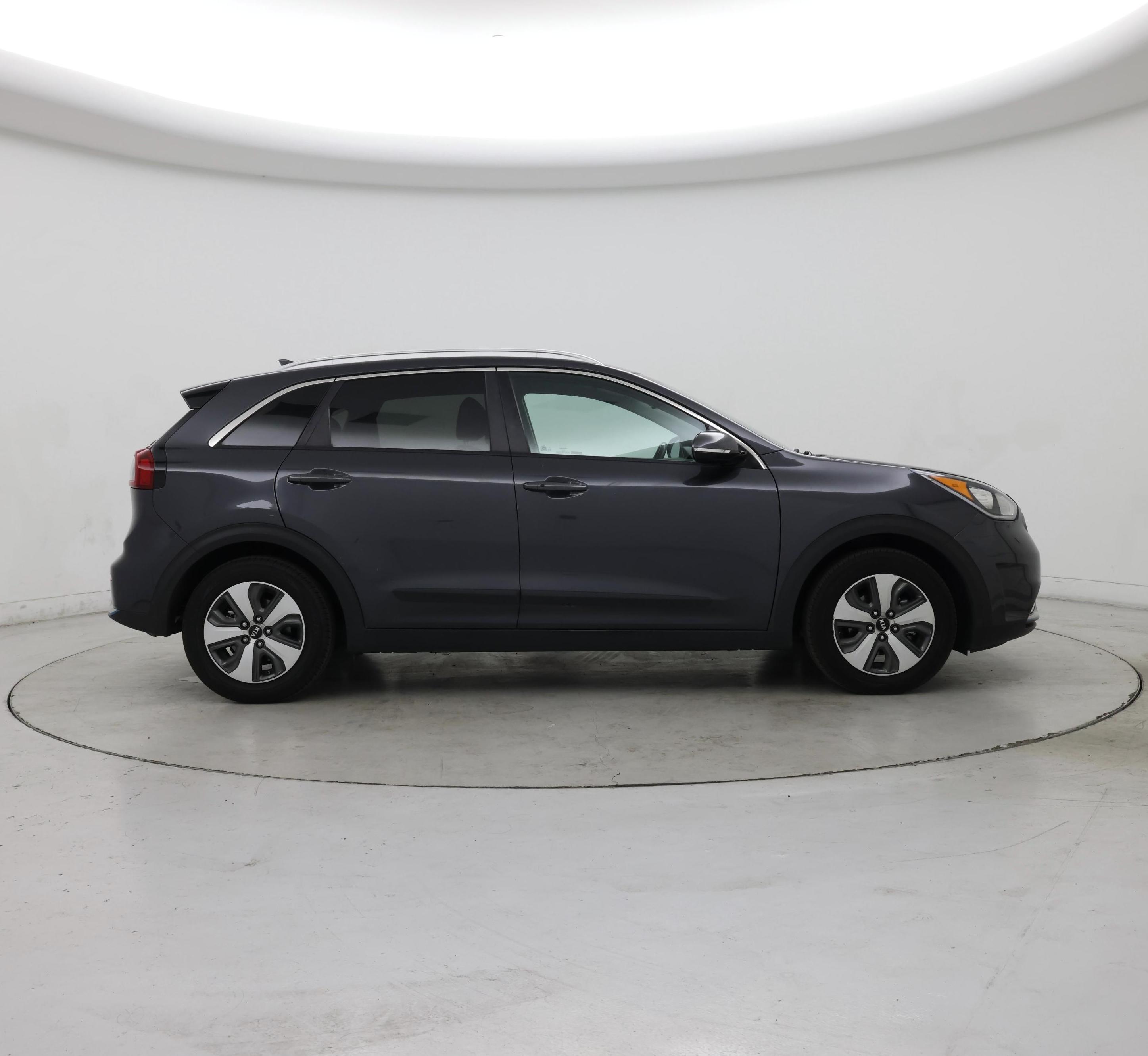 Thumbnail: 2018 Kia Niro - 7