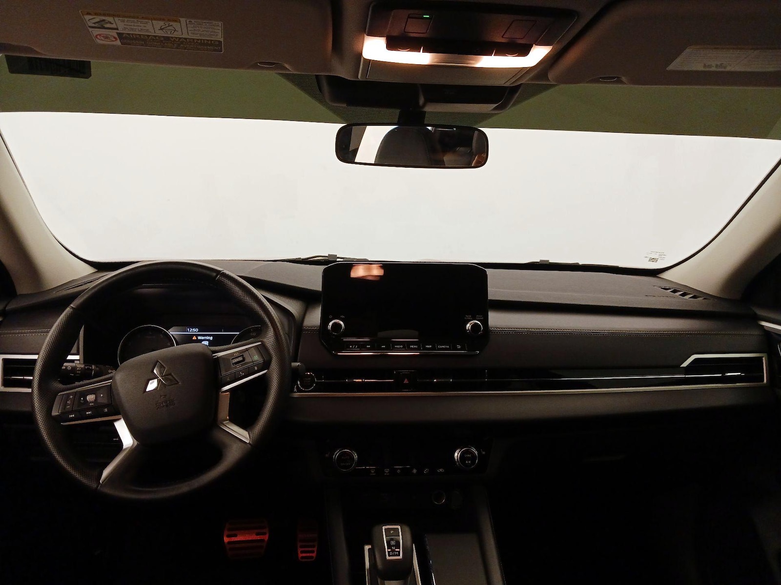 2024 Mitsubishi Outlander SE - Photo 10