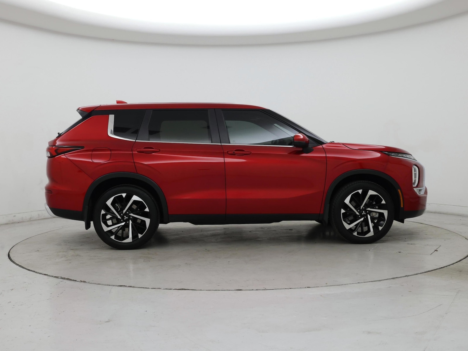 2024 Mitsubishi Outlander SE - Photo 8
