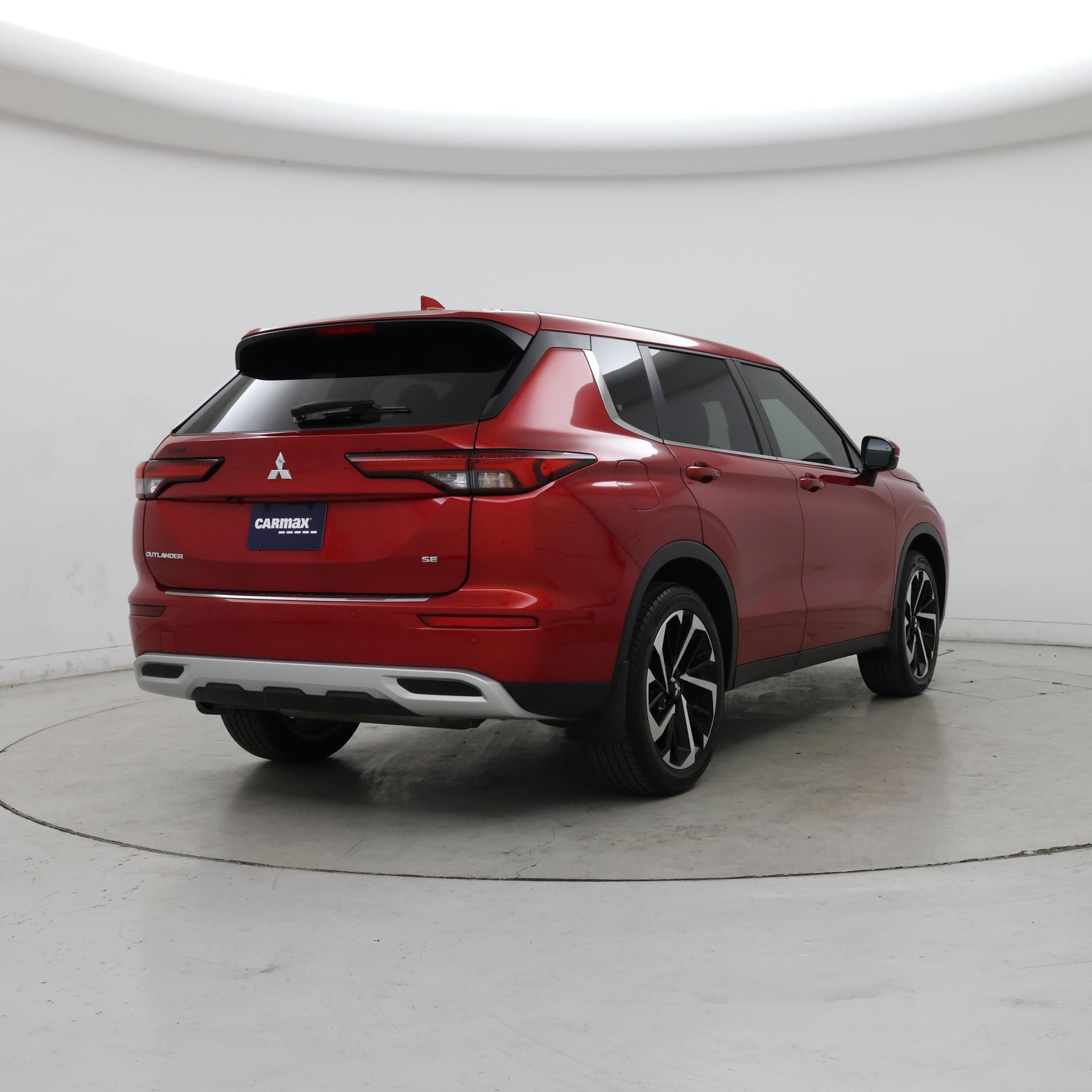 Thumbnail: 2024 Mitsubishi Outlander - 8
