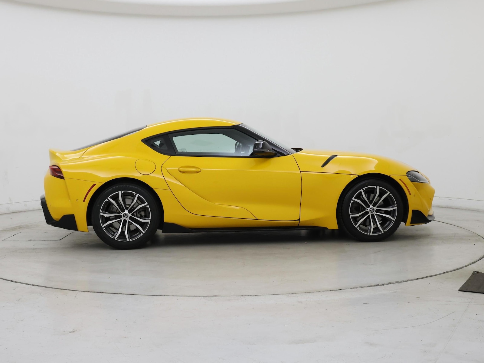 2022 Toyota Supra Base - Photo 8