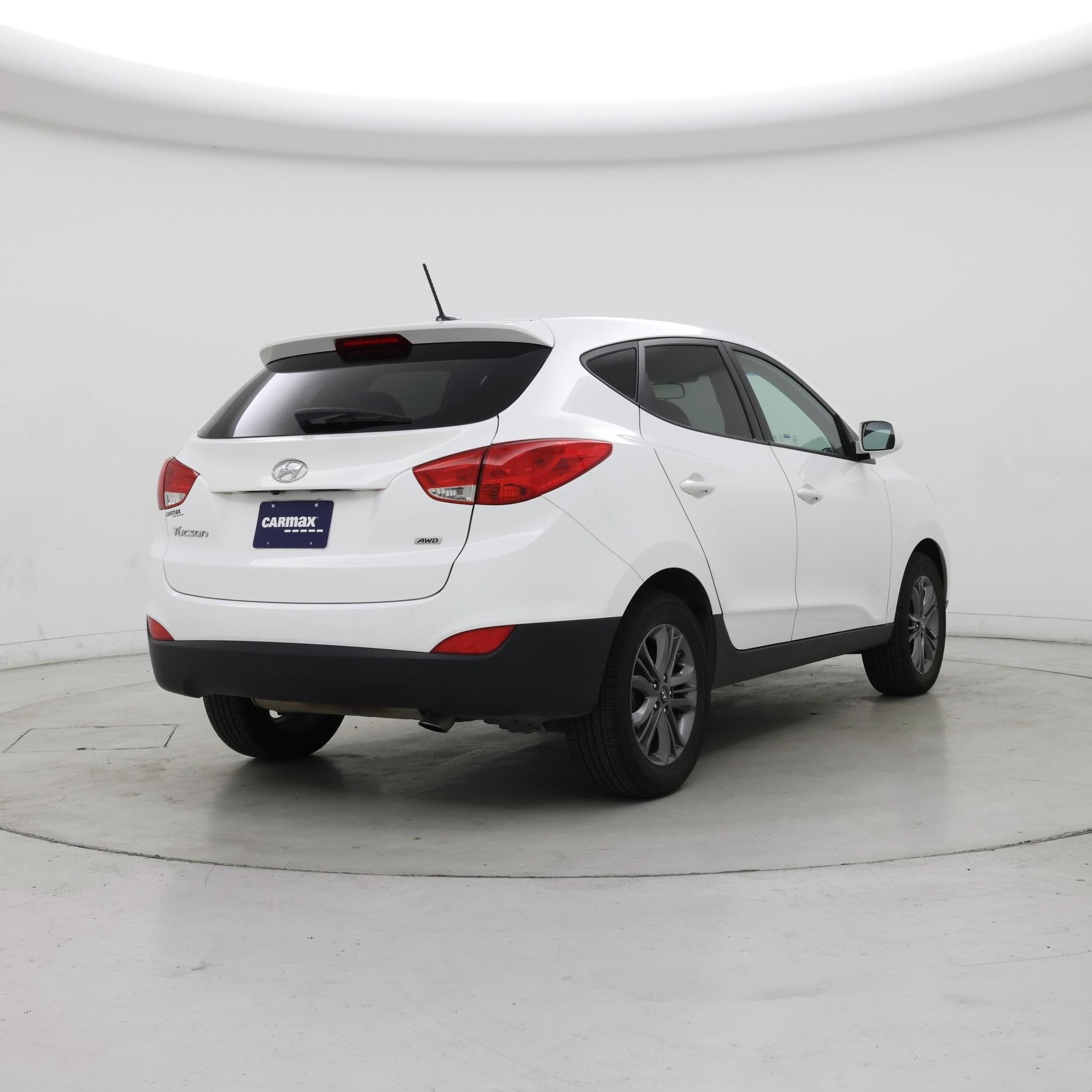 Thumbnail: 2015 Hyundai Tucson - 8