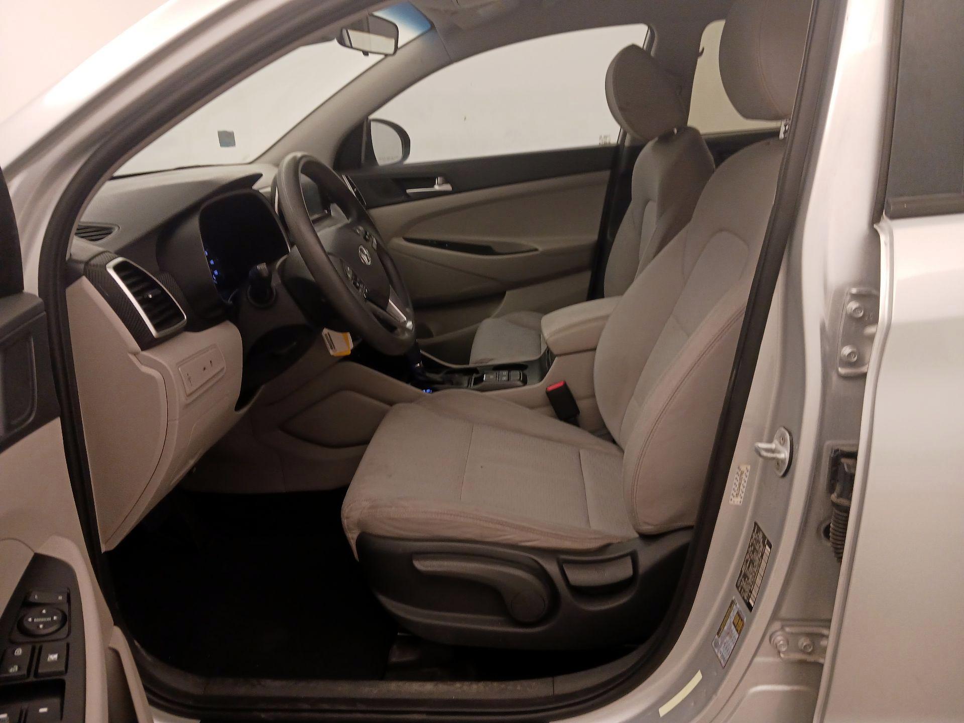 Thumbnail: 2019 Hyundai Tucson - 11