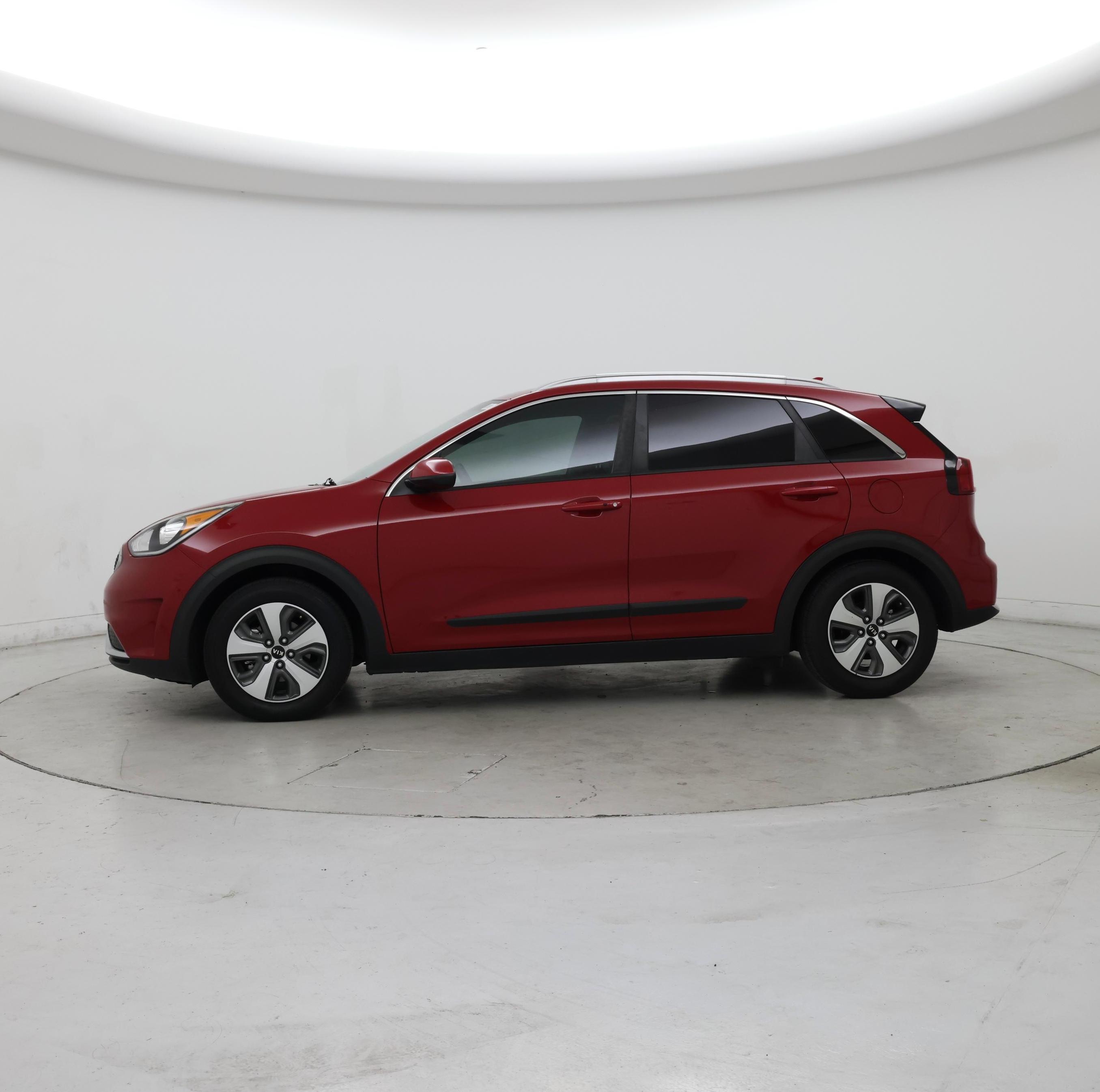 Thumbnail: 2017 Kia Niro - 3