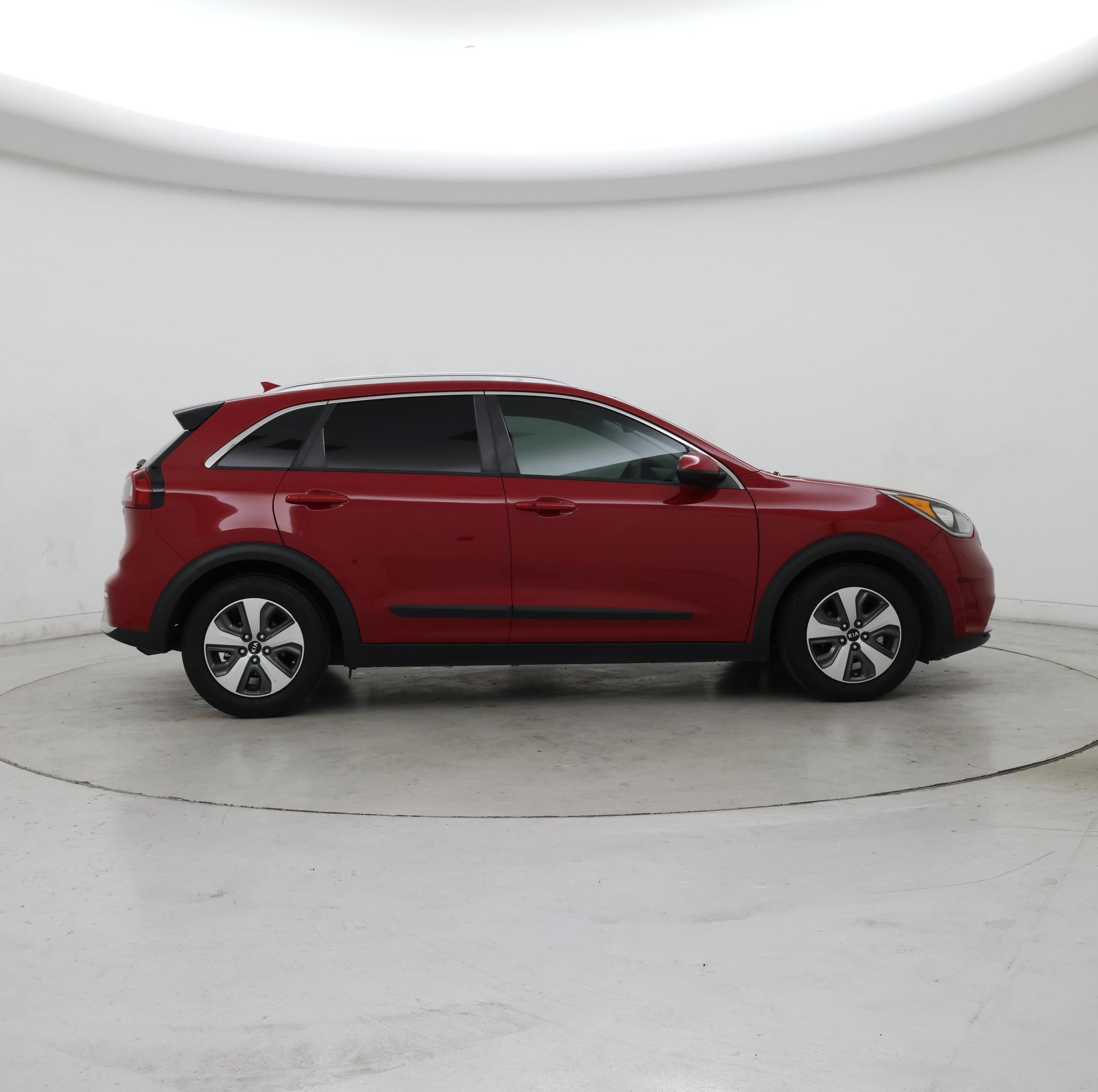Thumbnail: 2017 Kia Niro - 7