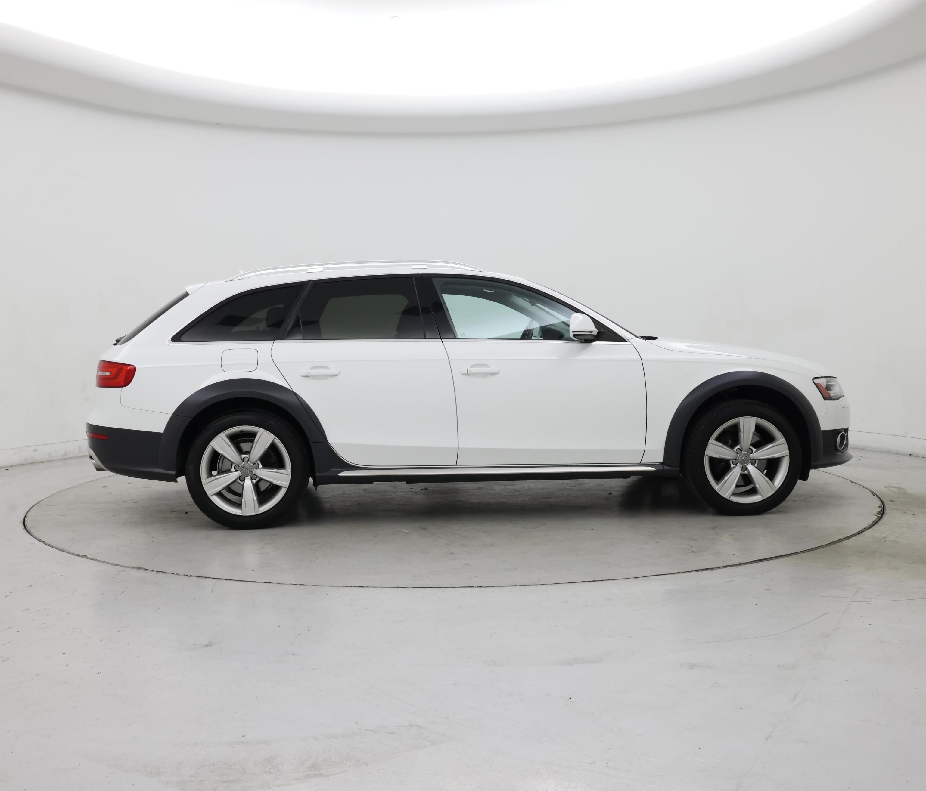 Thumbnail: 2015 Audi Allroad - 7