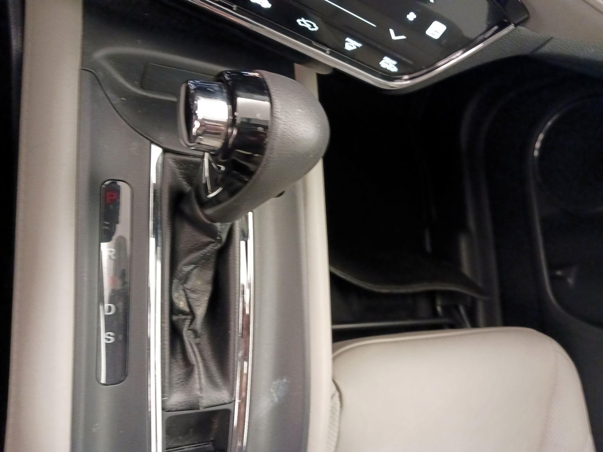 Thumbnail: 2018 Honda HR-V - 18