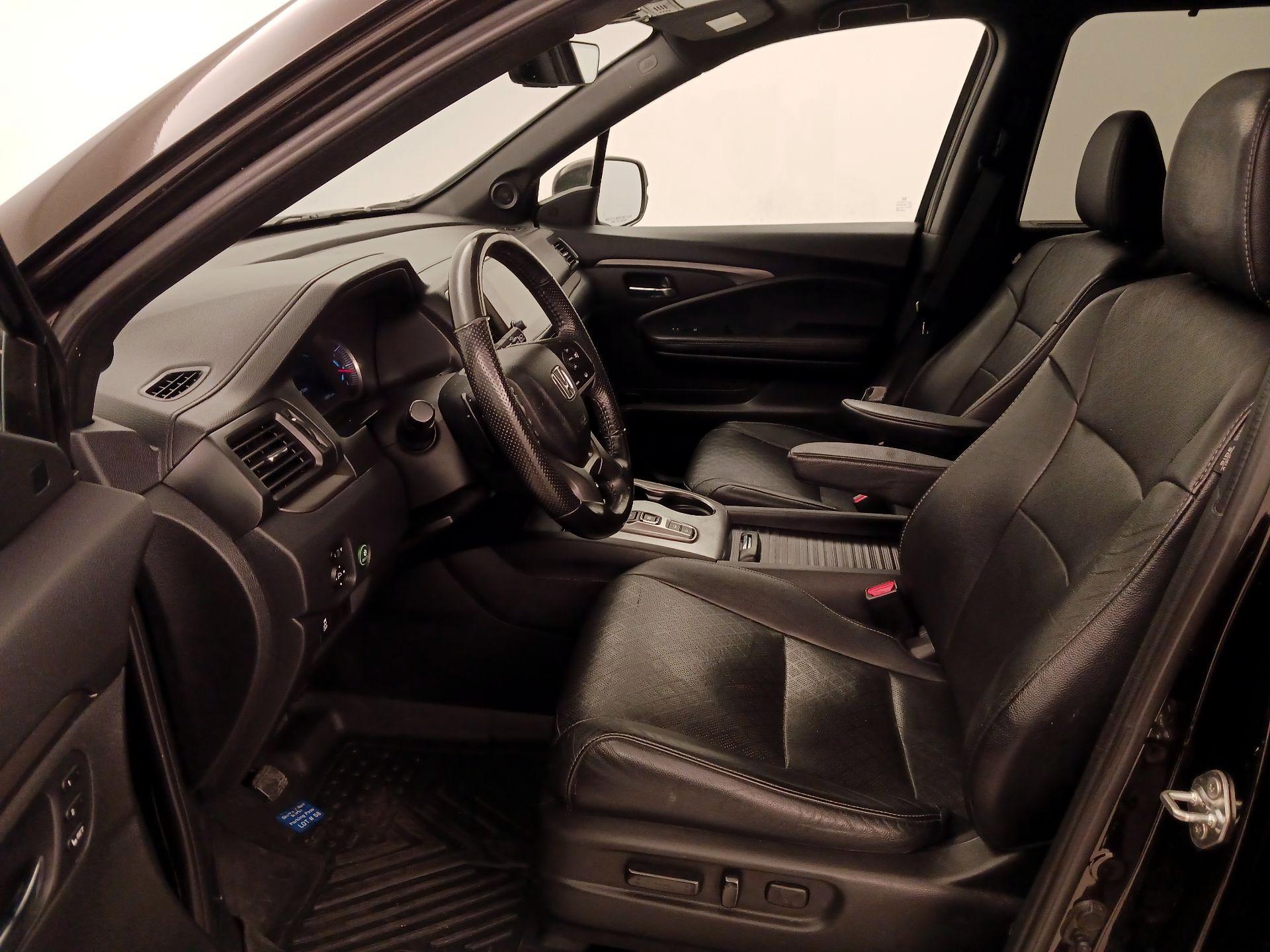 Thumbnail: 2019 Honda Passport - 11