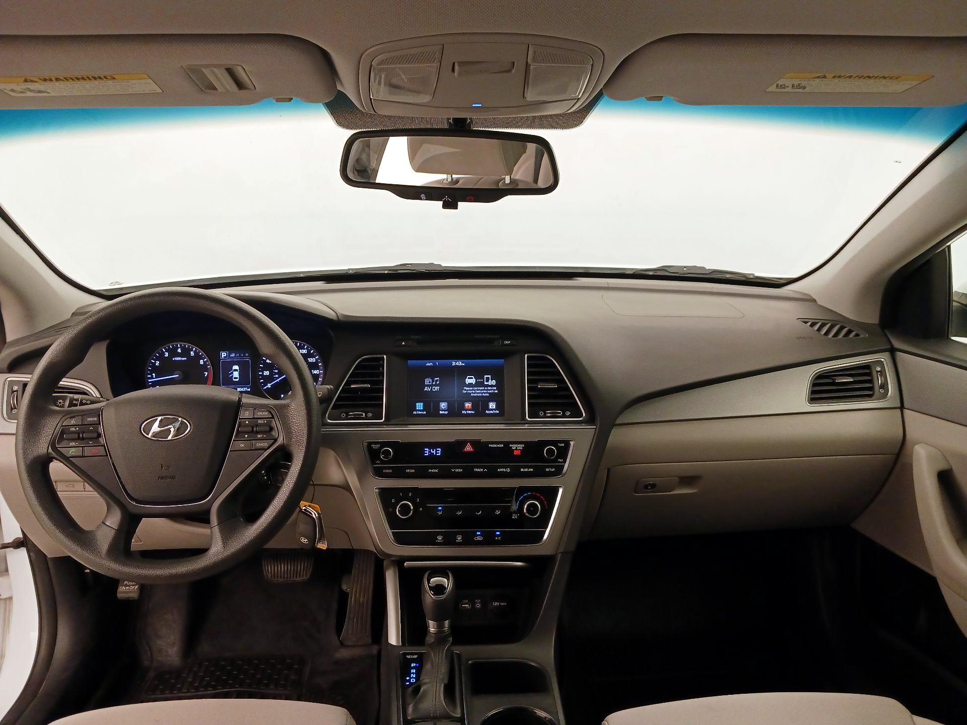 Thumbnail: 2016 Hyundai Sonata - 9