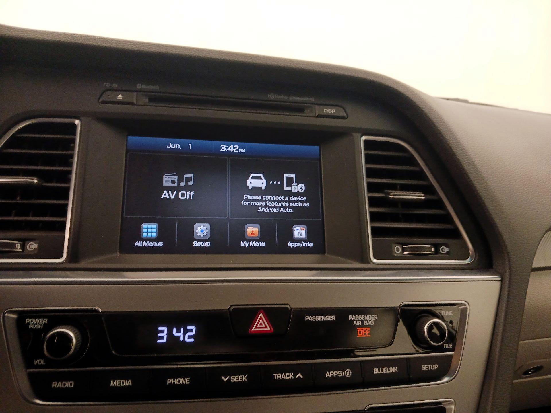 Thumbnail: 2016 Hyundai Sonata - 15