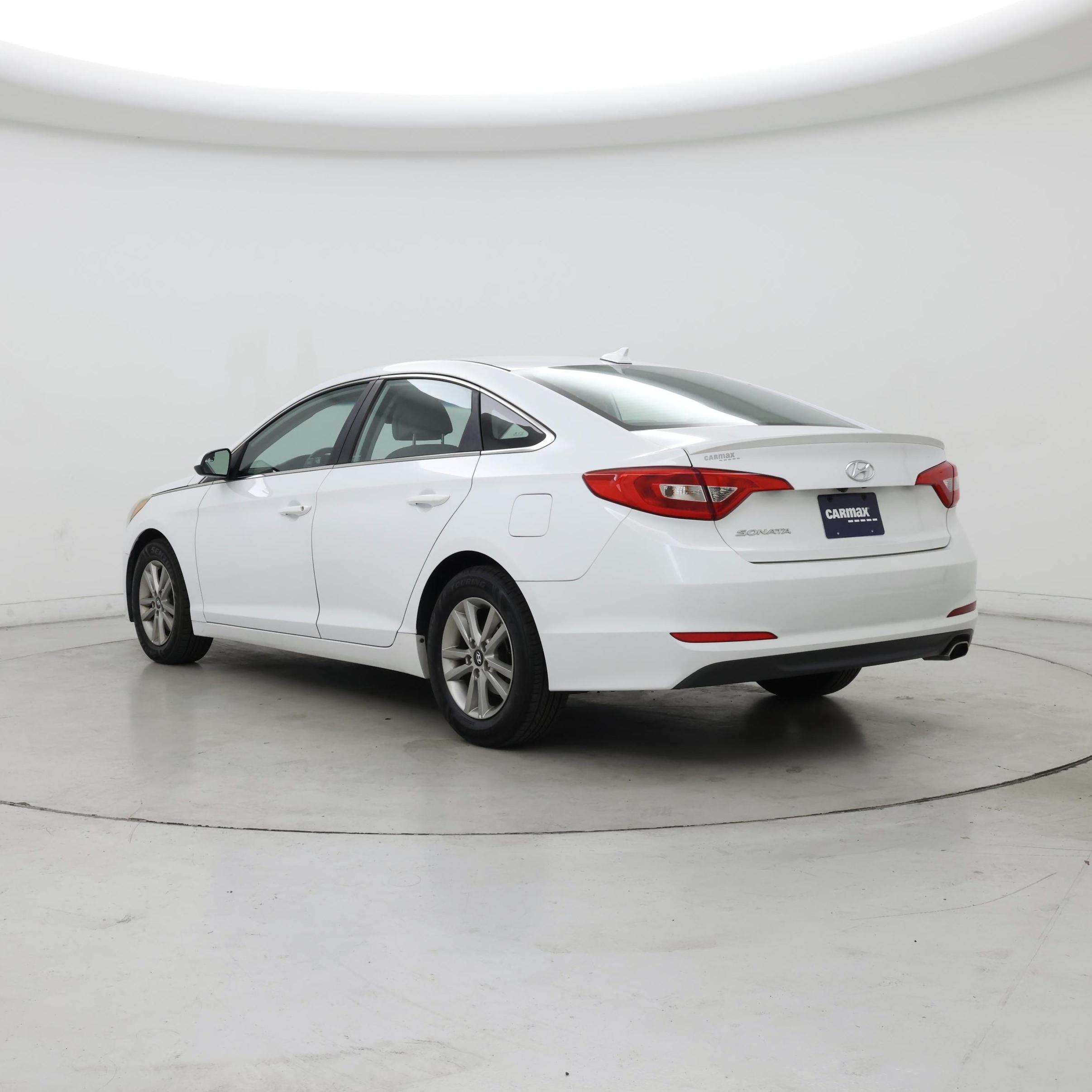 Thumbnail: 2016 Hyundai Sonata - 2