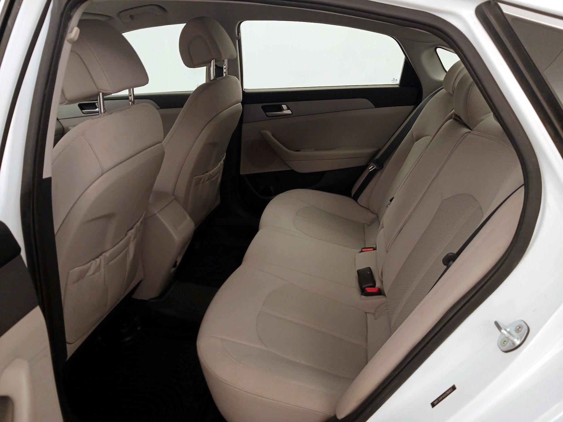 Thumbnail: 2016 Hyundai Sonata - 19