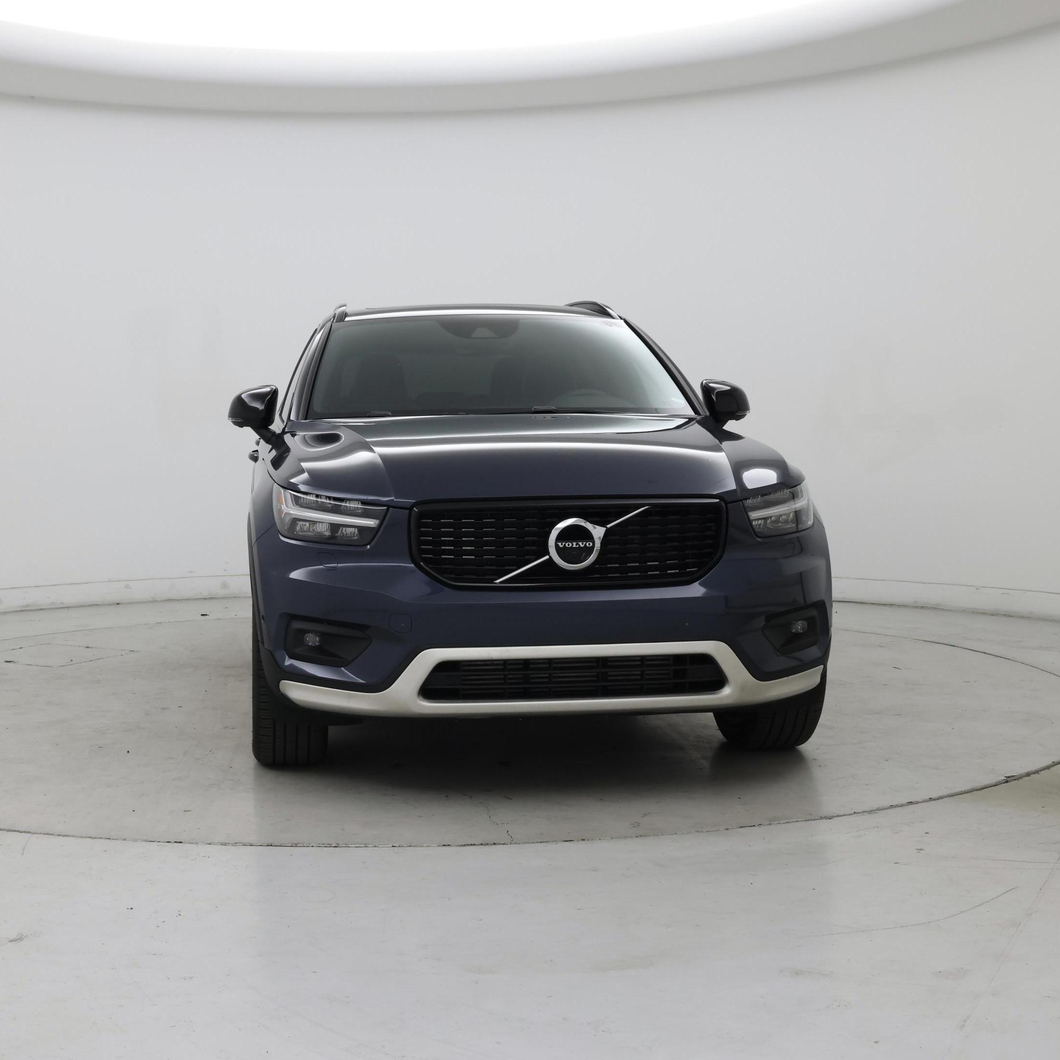 Thumbnail: 2022 Volvo XC40 - 5