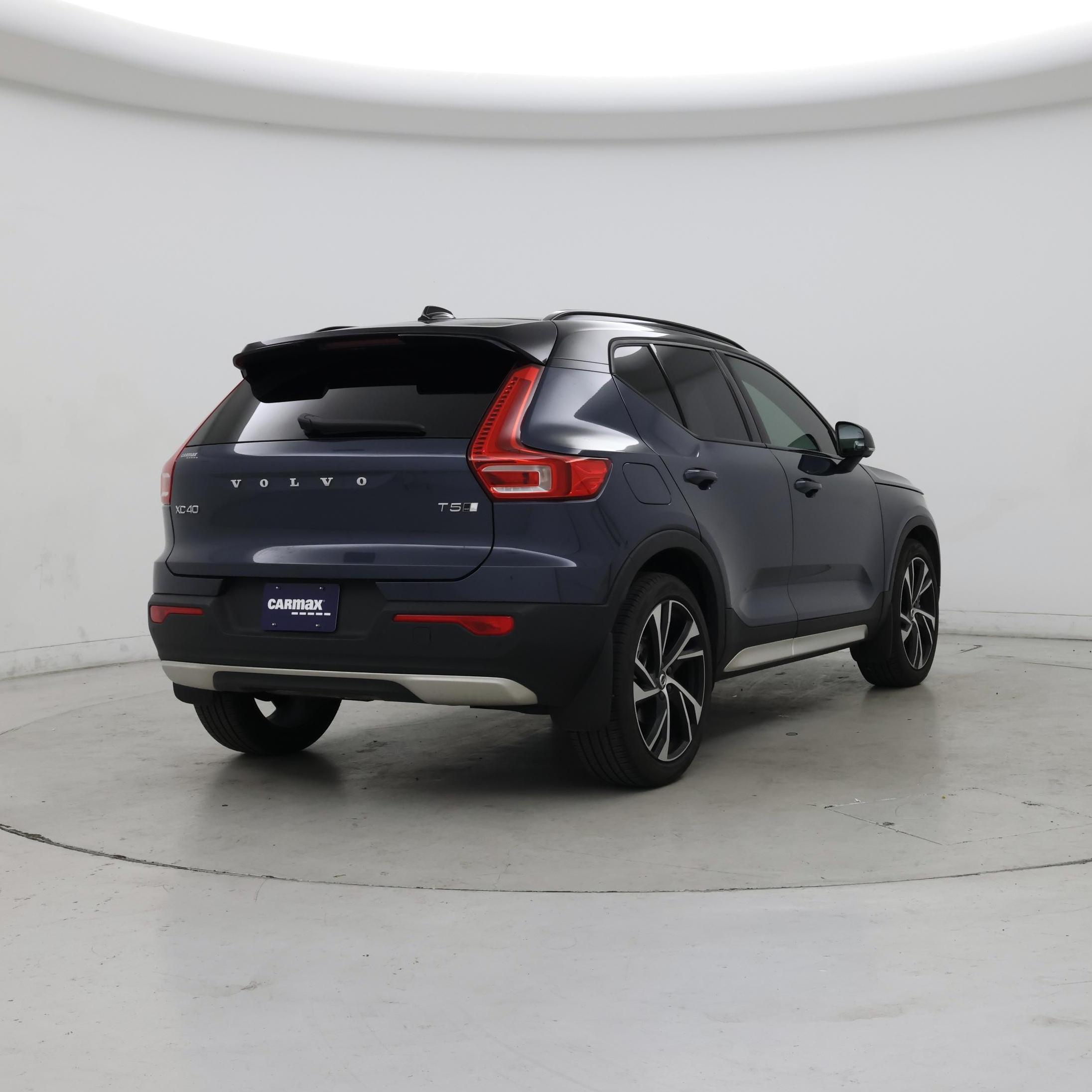 Thumbnail: 2022 Volvo XC40 - 8
