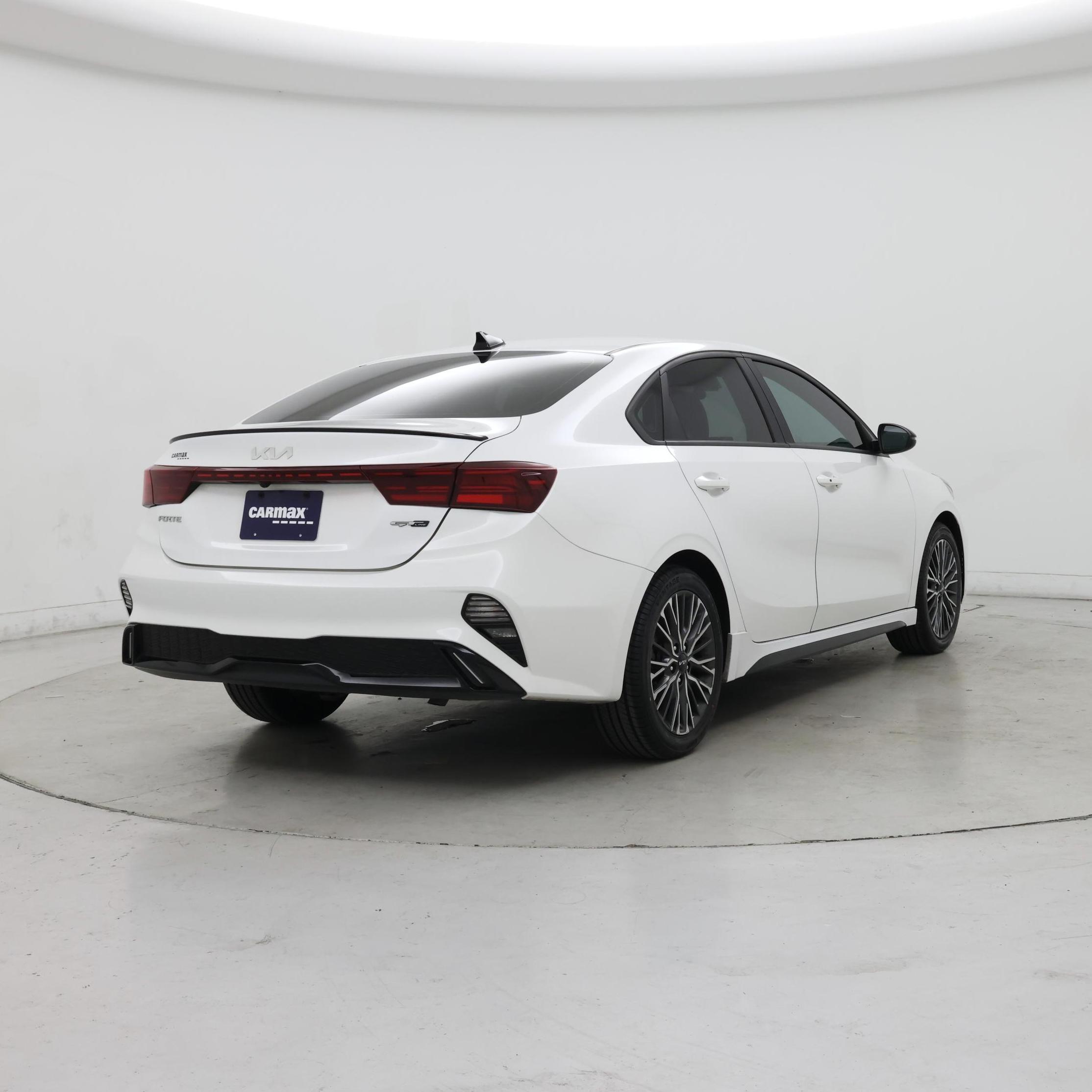 Thumbnail: 2024 Kia Forte - 8