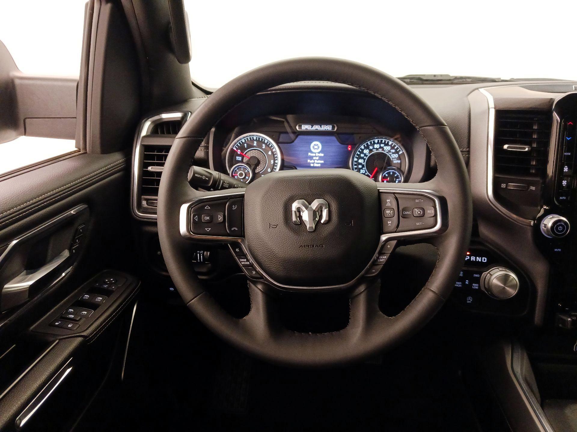 Thumbnail: 2025 RAM 1500 - 10