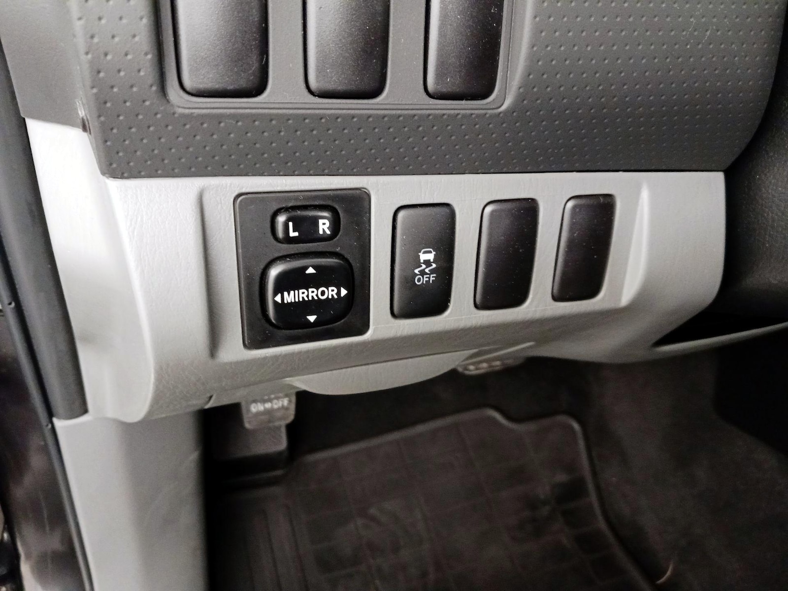 2015 Toyota Tacoma PreRunner - Photo 14