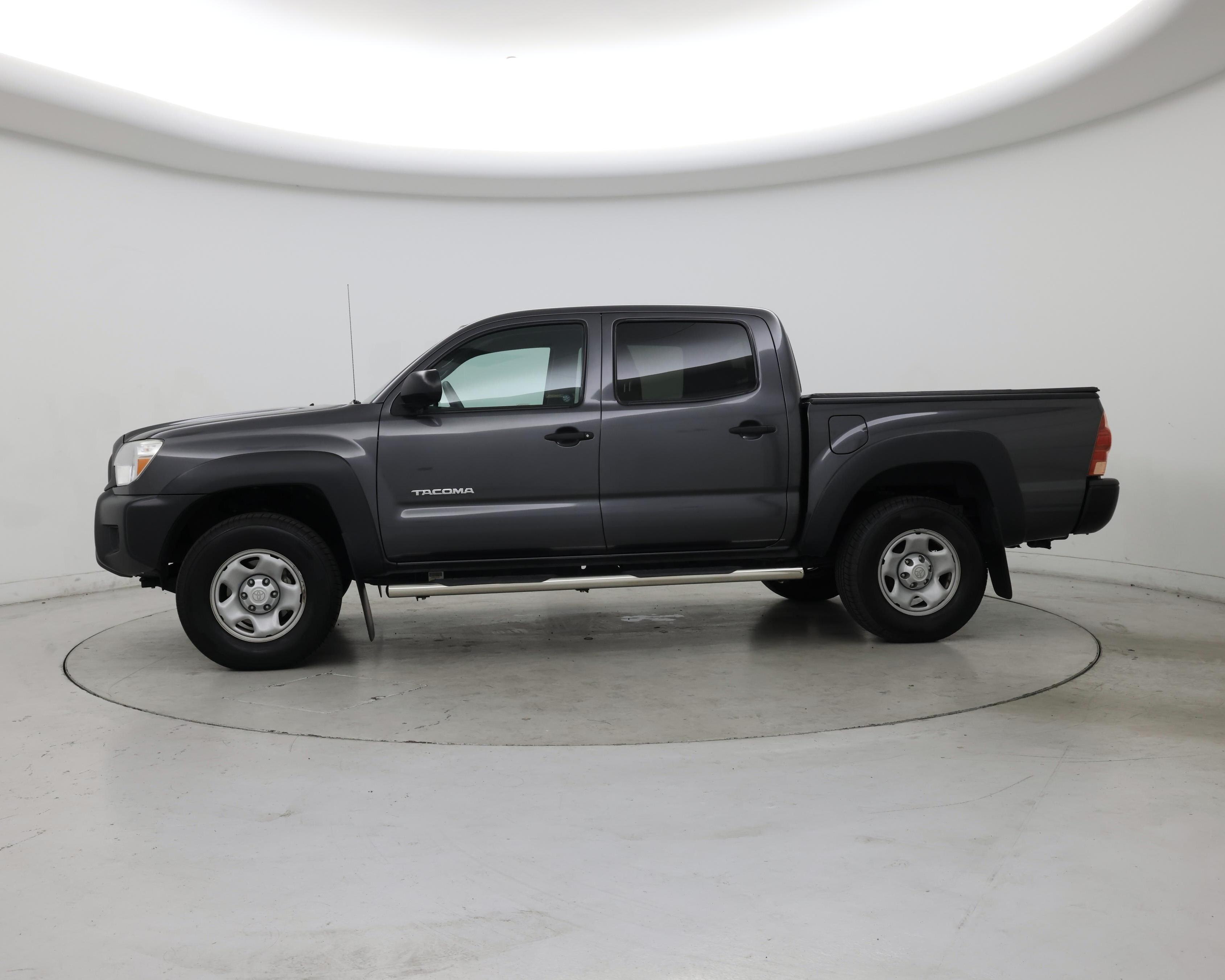 Thumbnail: 2015 Toyota Tacoma - 3