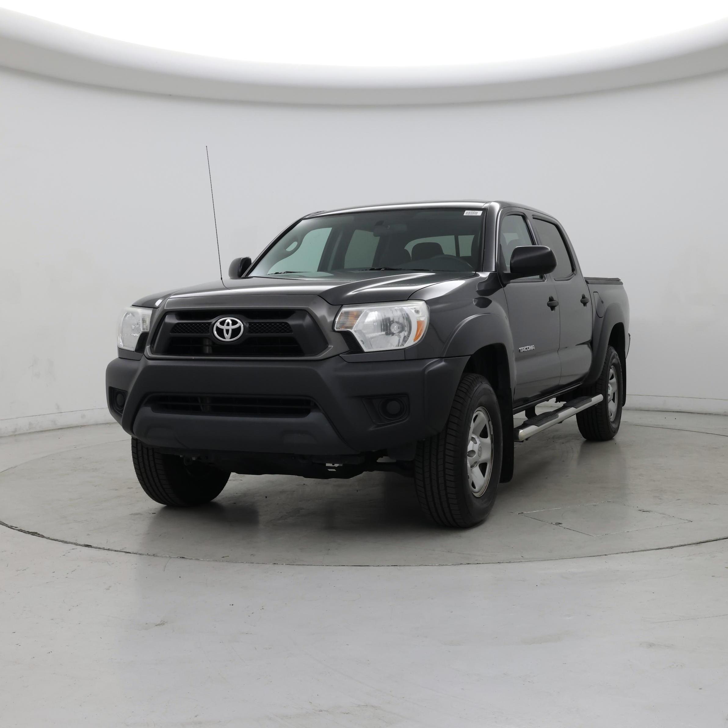 Thumbnail: 2015 Toyota Tacoma - 4