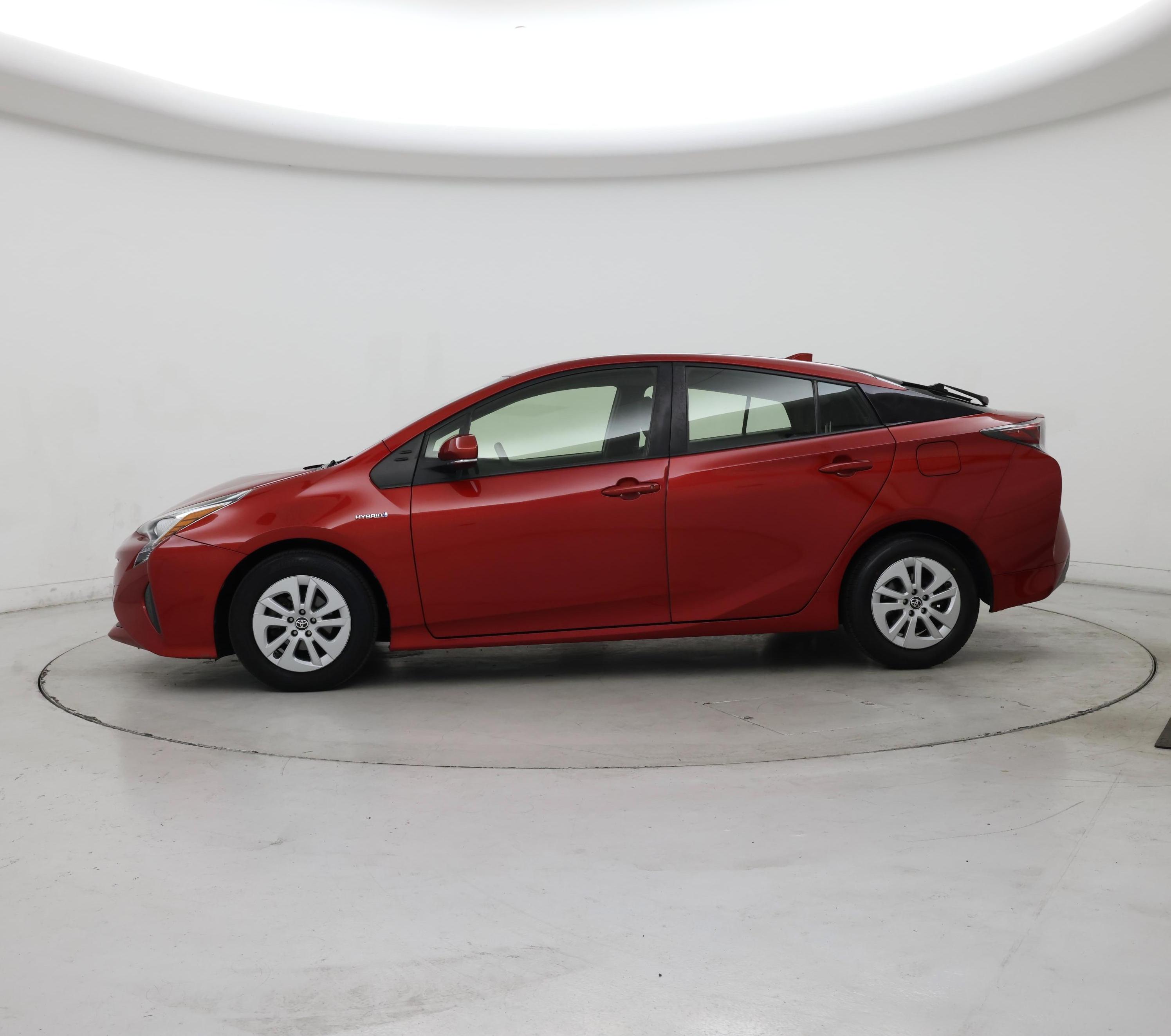 Thumbnail: 2016 Toyota Prius - 3