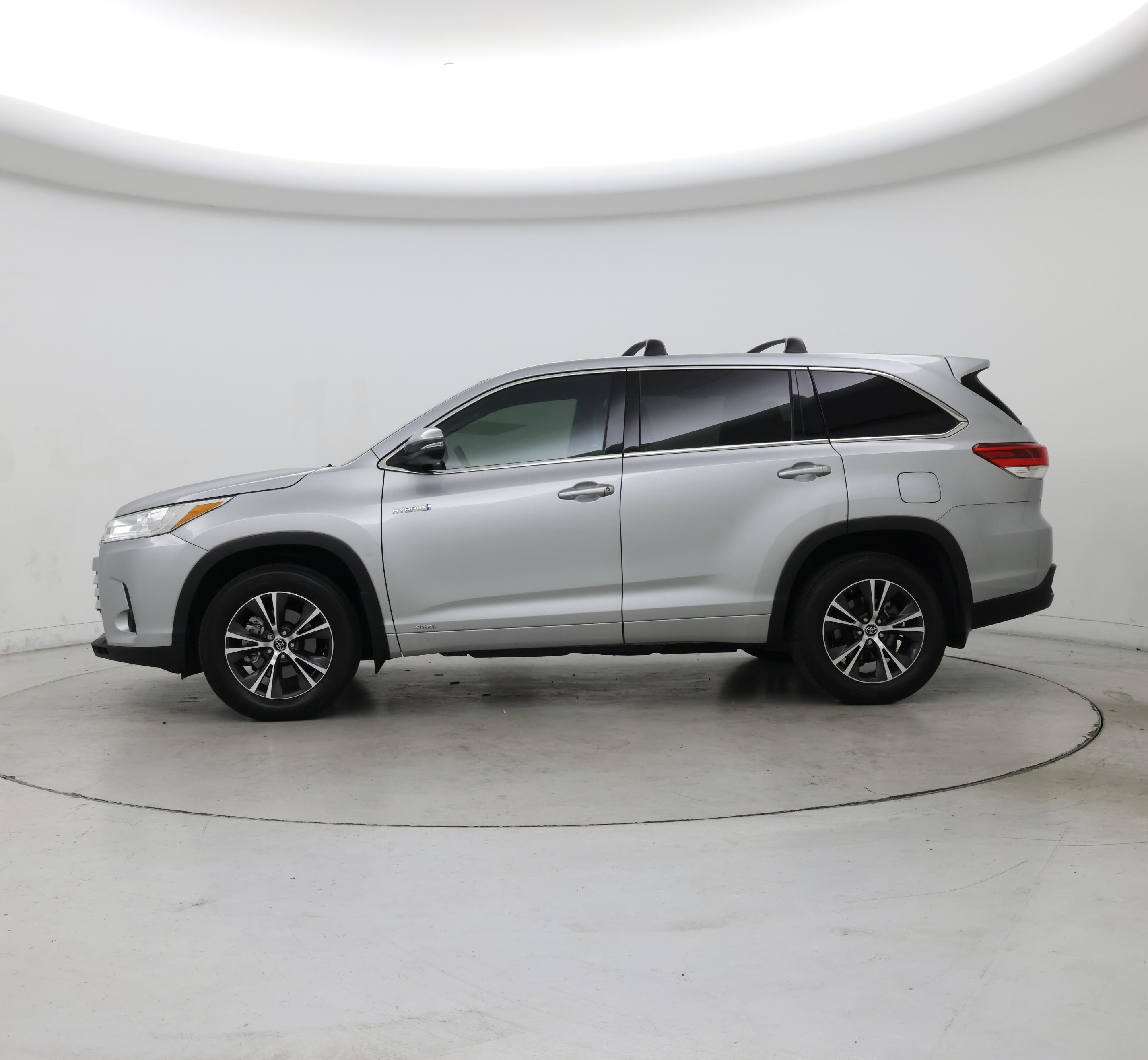 Thumbnail: 2018 Toyota Highlander - 3