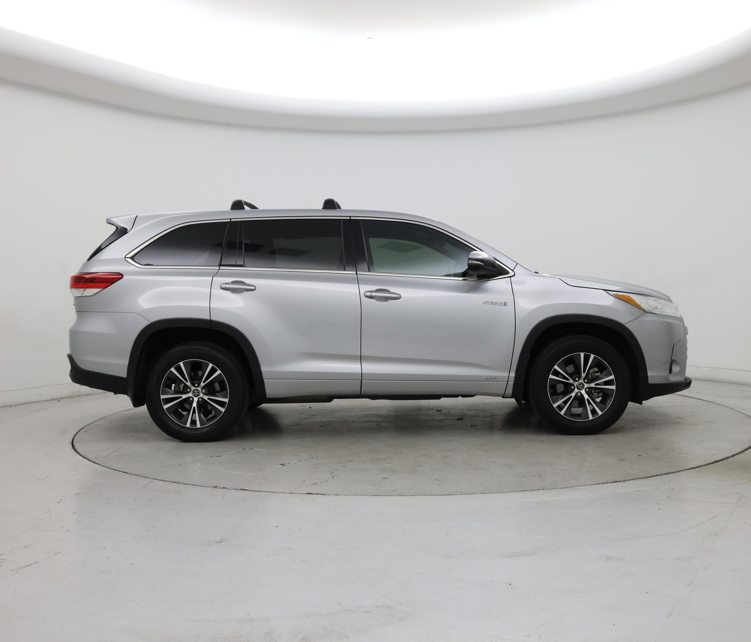 Thumbnail: 2018 Toyota Highlander - 7