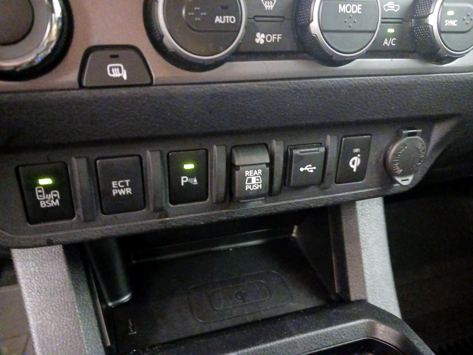 2023 Toyota Tacoma TRD Sport - Photo 19