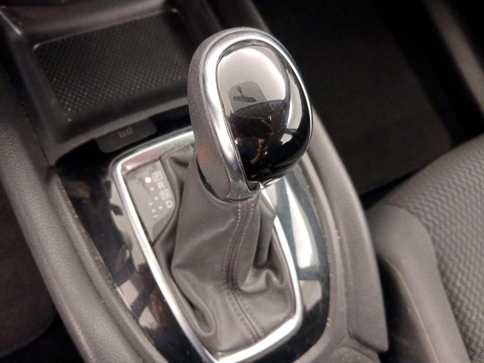 2018 Nissan Rogue Sport S - Photo 18