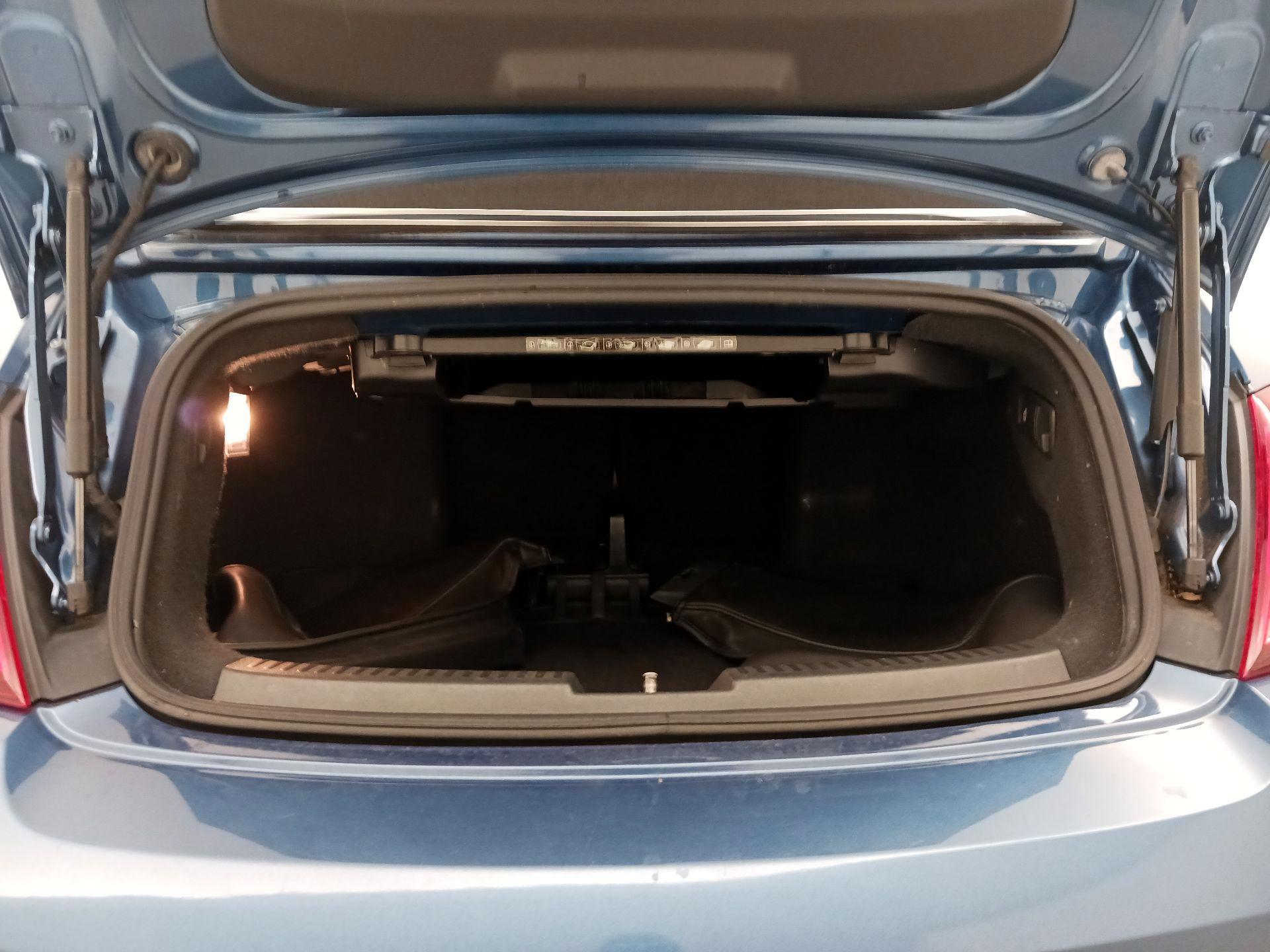 Thumbnail: 2017 Volkswagen Beetle - 20