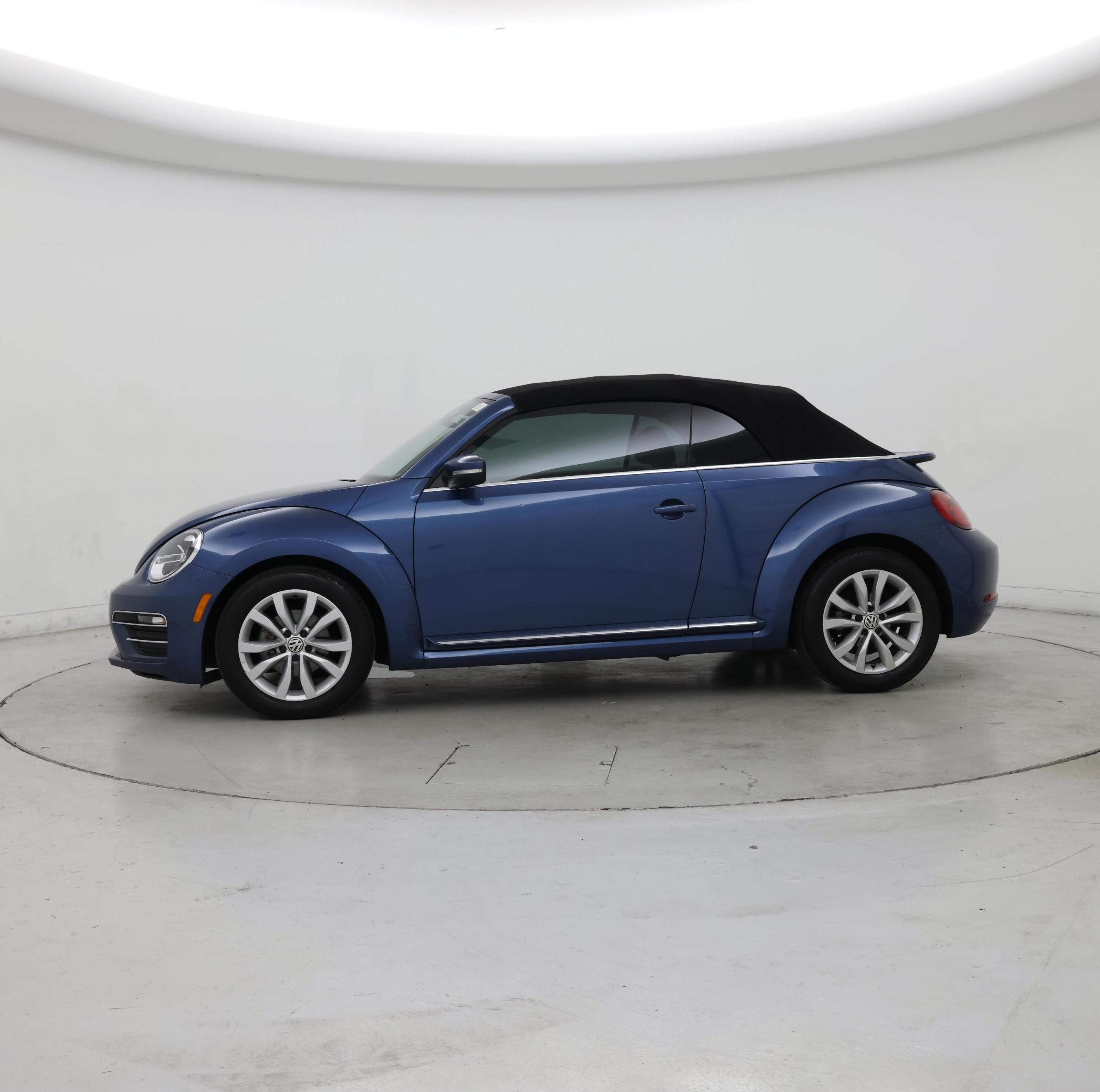 Thumbnail: 2017 Volkswagen Beetle - 3