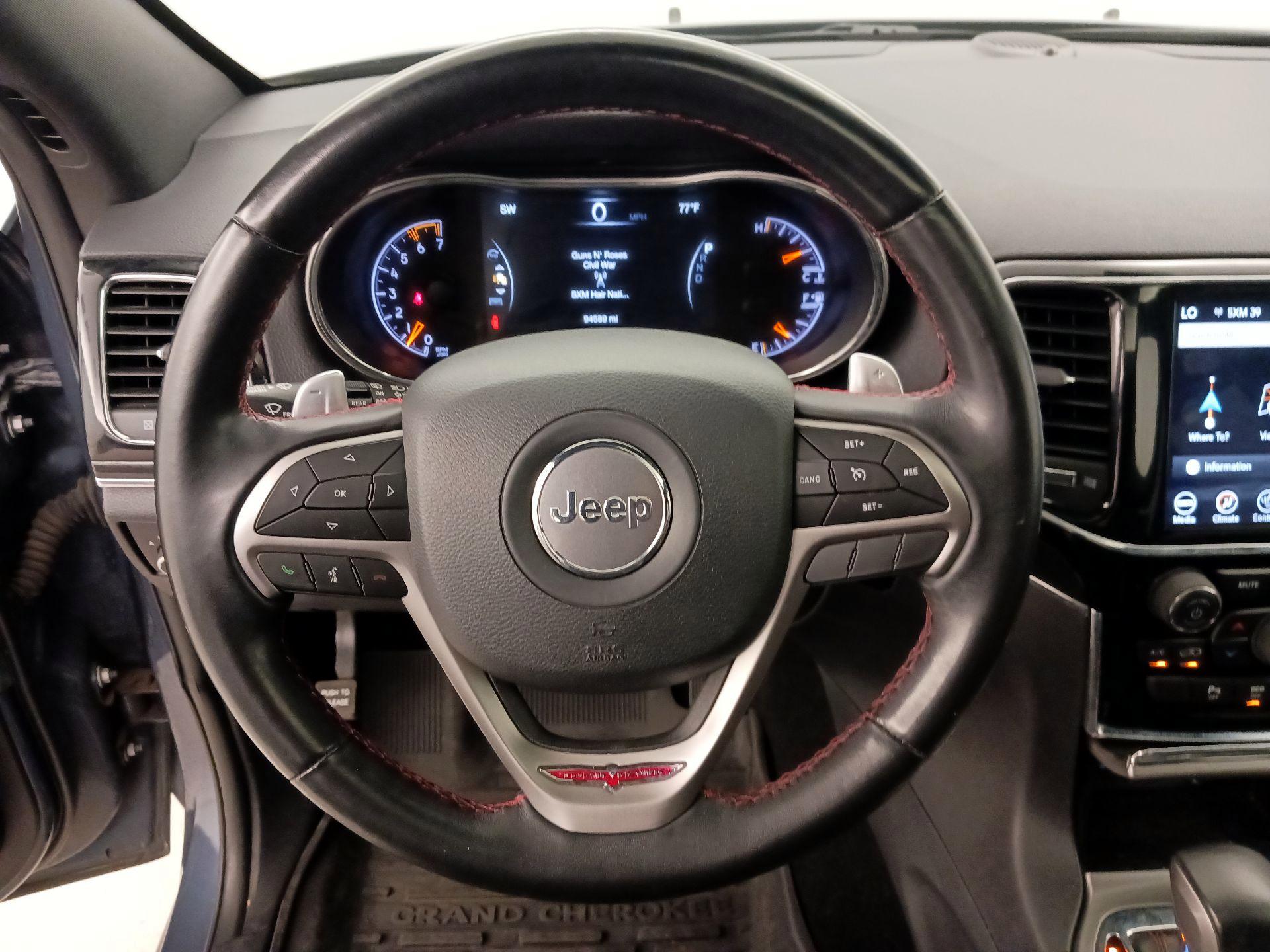 Thumbnail: 2020 Jeep Grand Cherokee - 10