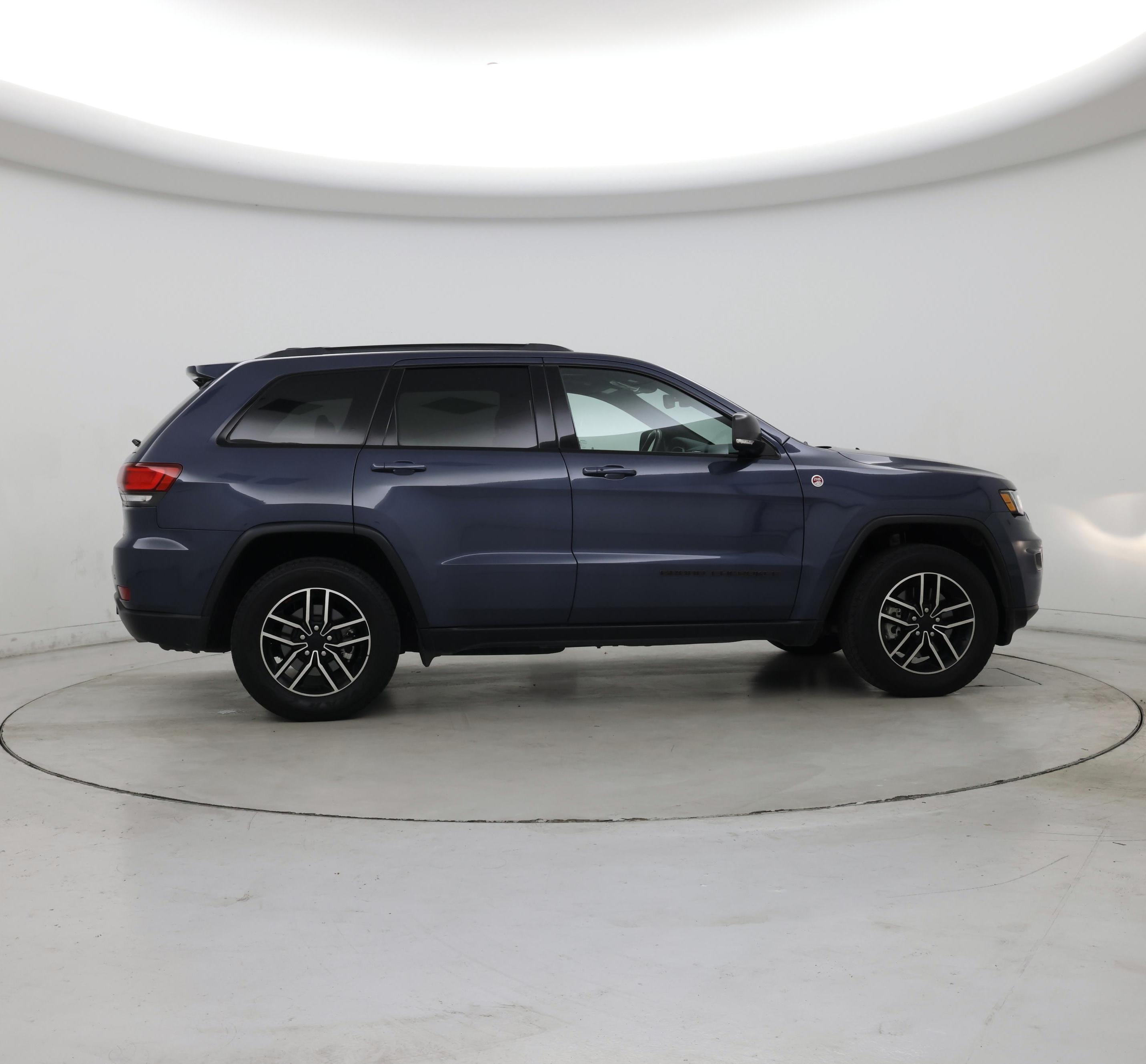 Thumbnail: 2020 Jeep Grand Cherokee - 7