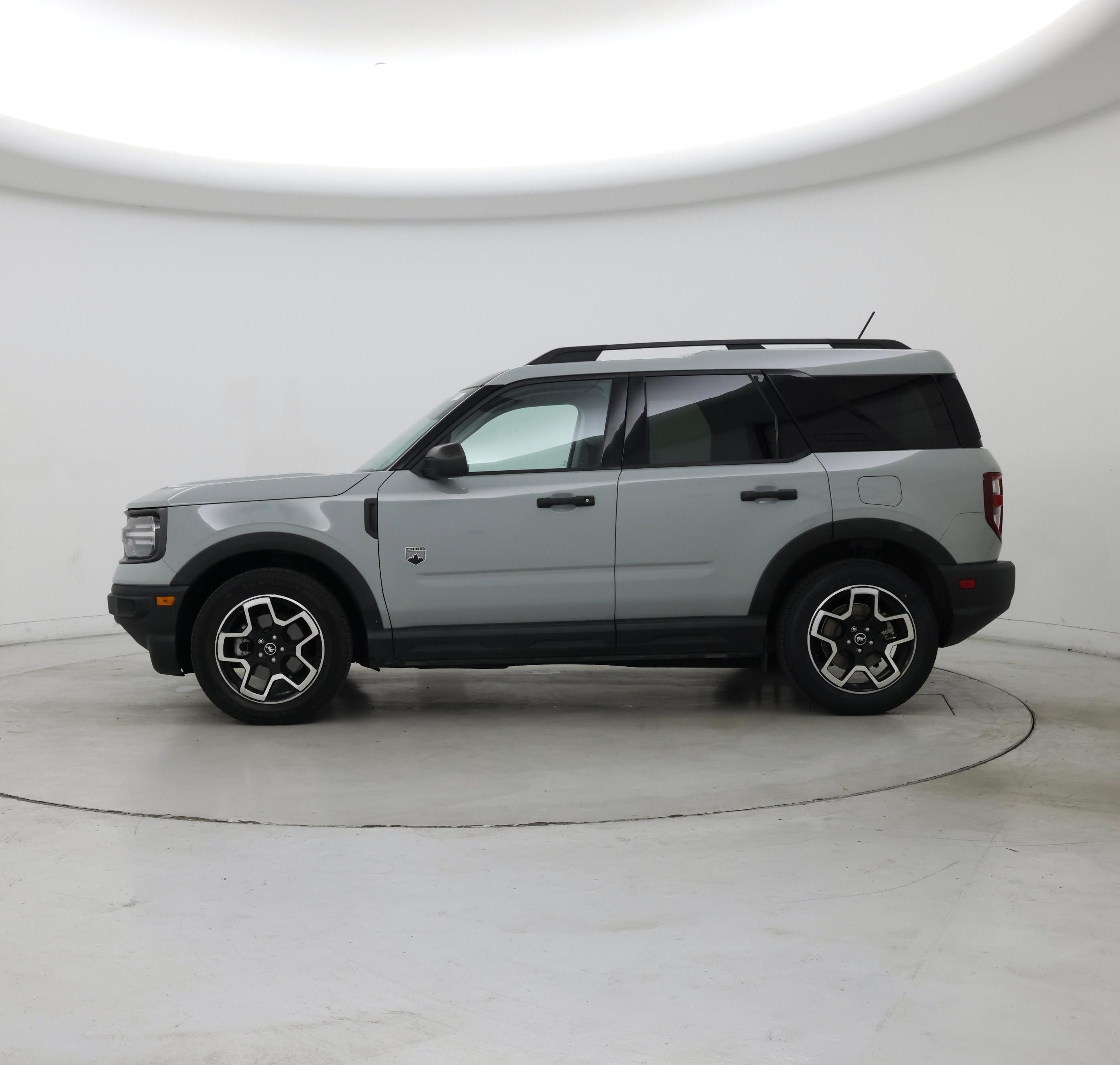 Thumbnail: 2021 Ford Bronco Sport - 3