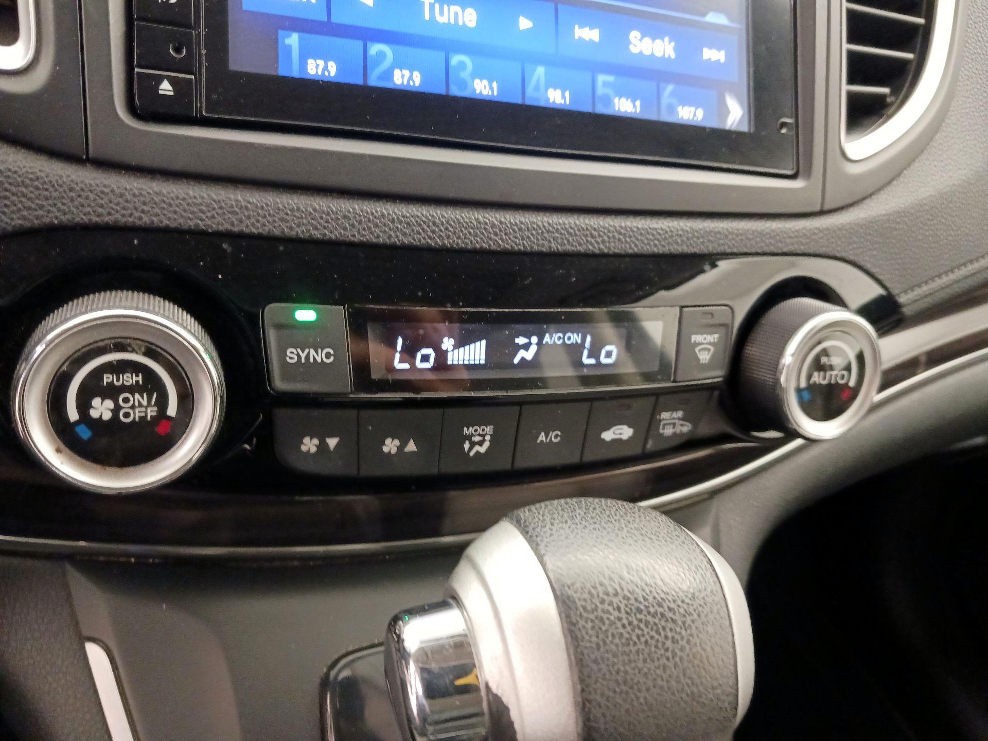 Thumbnail: 2015 Honda CR-V - 16