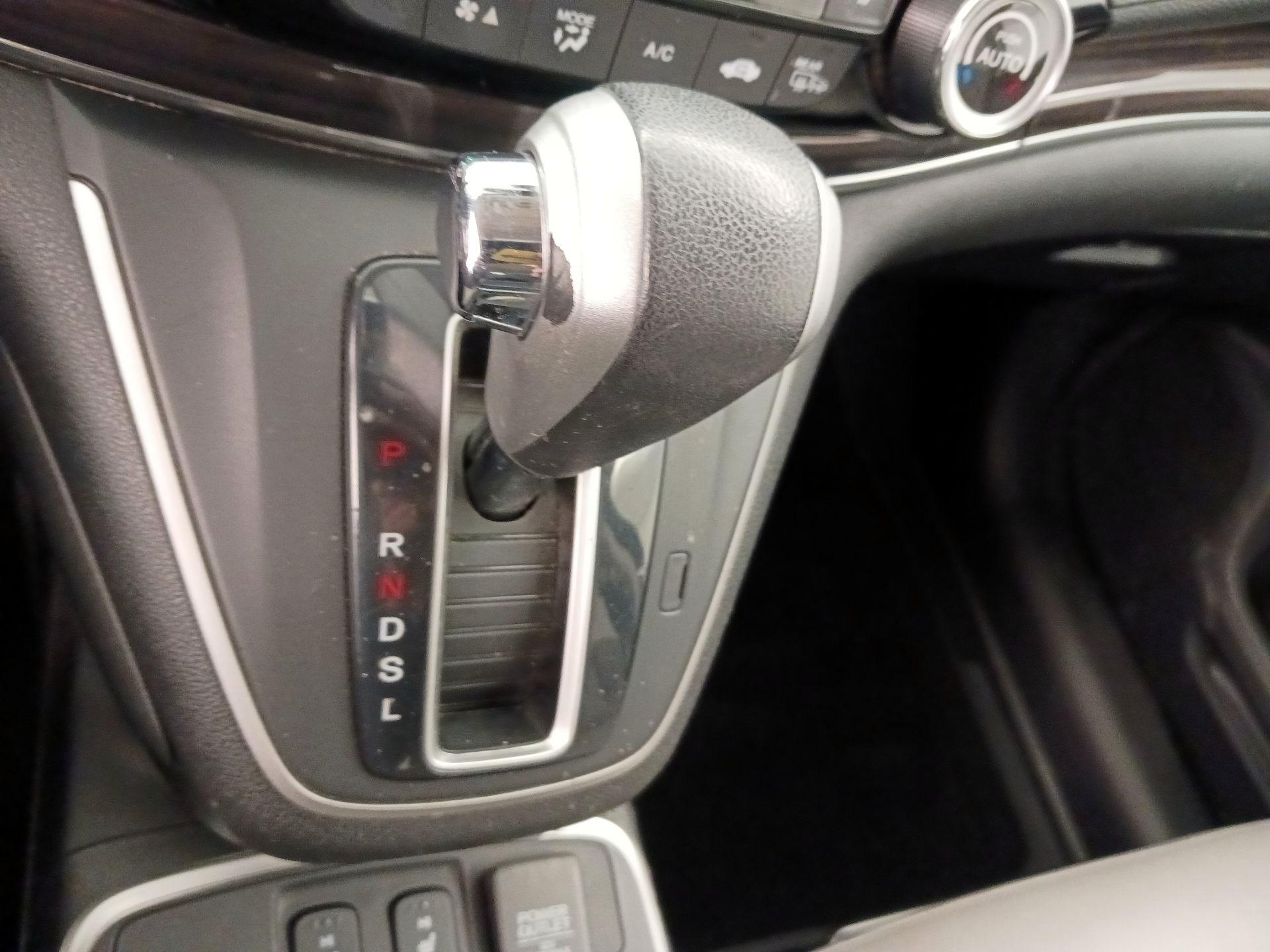 Thumbnail: 2015 Honda CR-V - 17