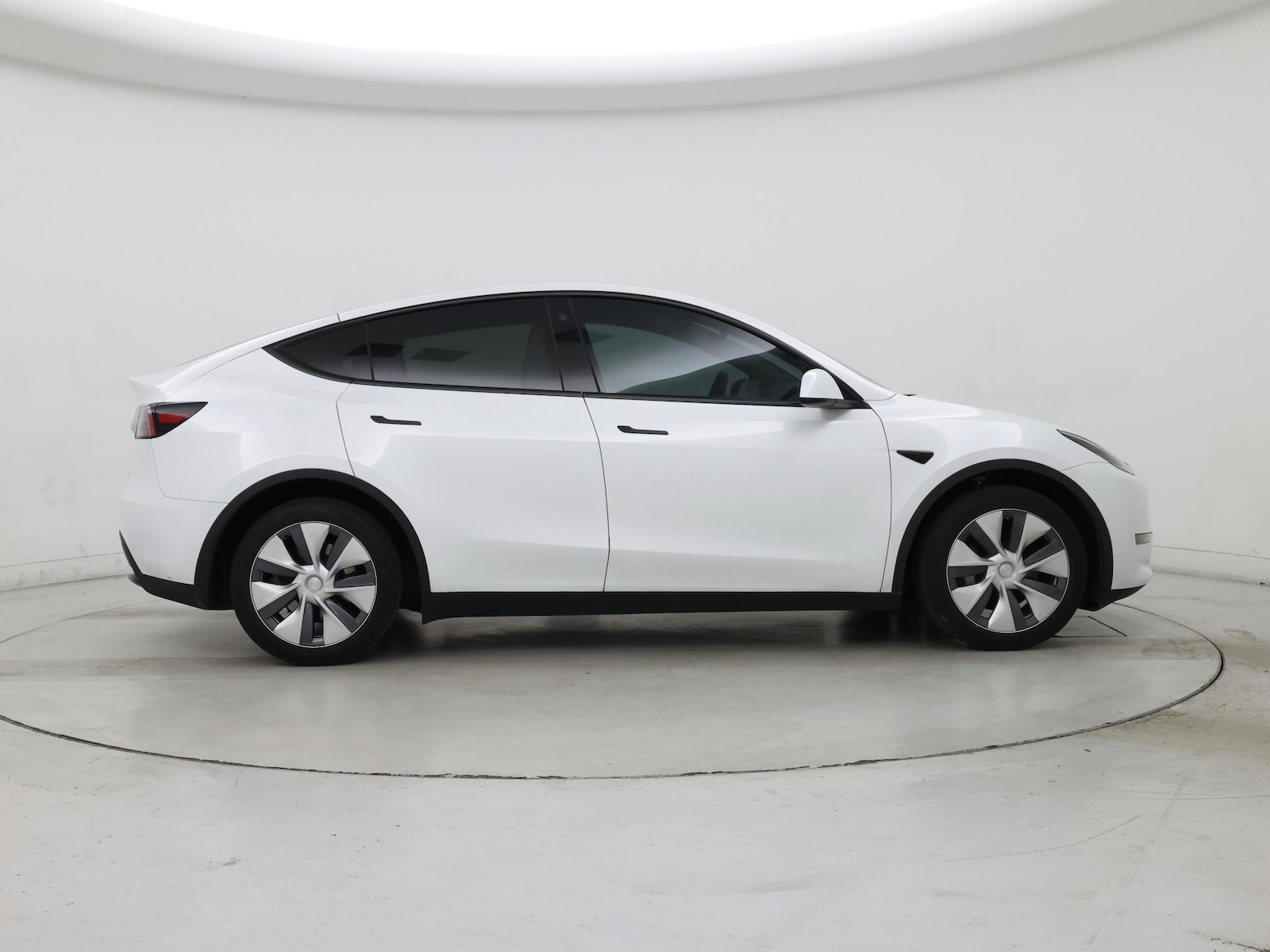2023 Tesla Model Y Long Range - Photo 8