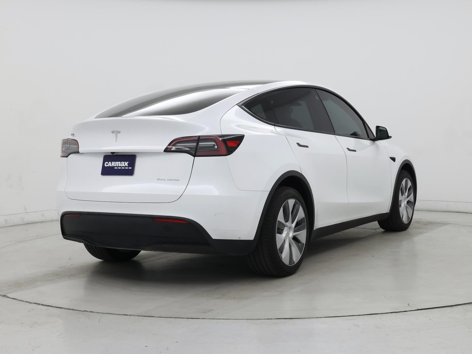 2023 Tesla Model Y Long Range - Photo 9