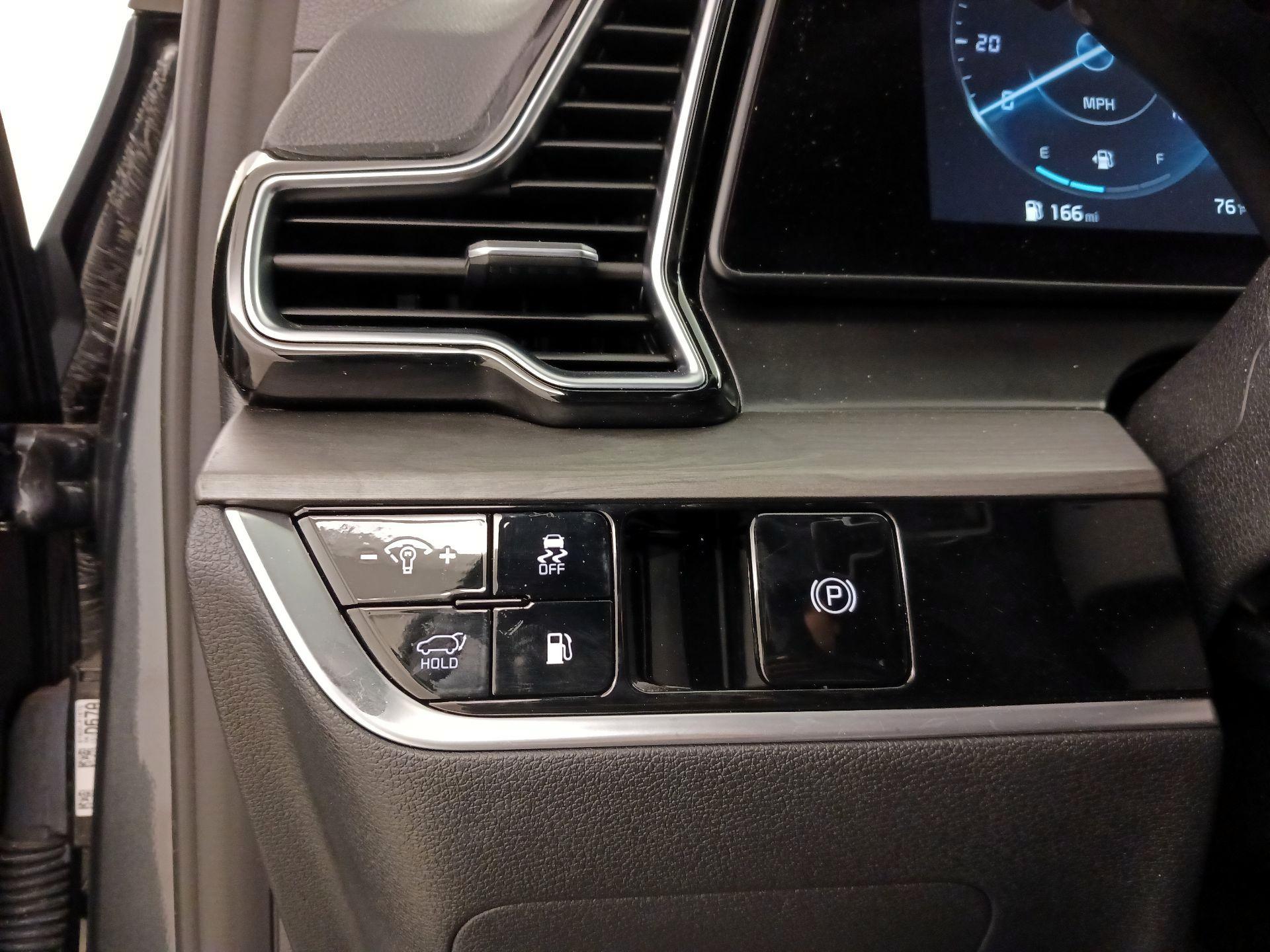 Thumbnail: 2024 Kia Sportage - 13