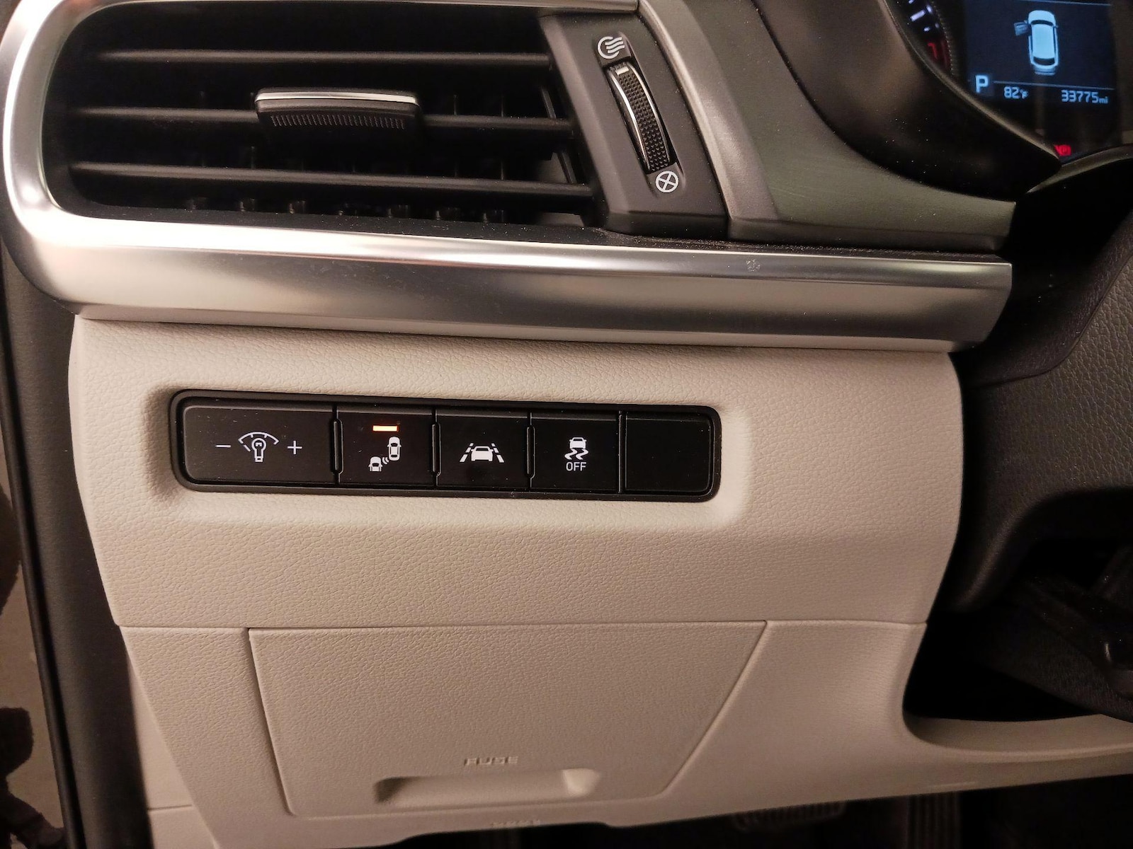 2022 Kia Telluride S - Photo 14