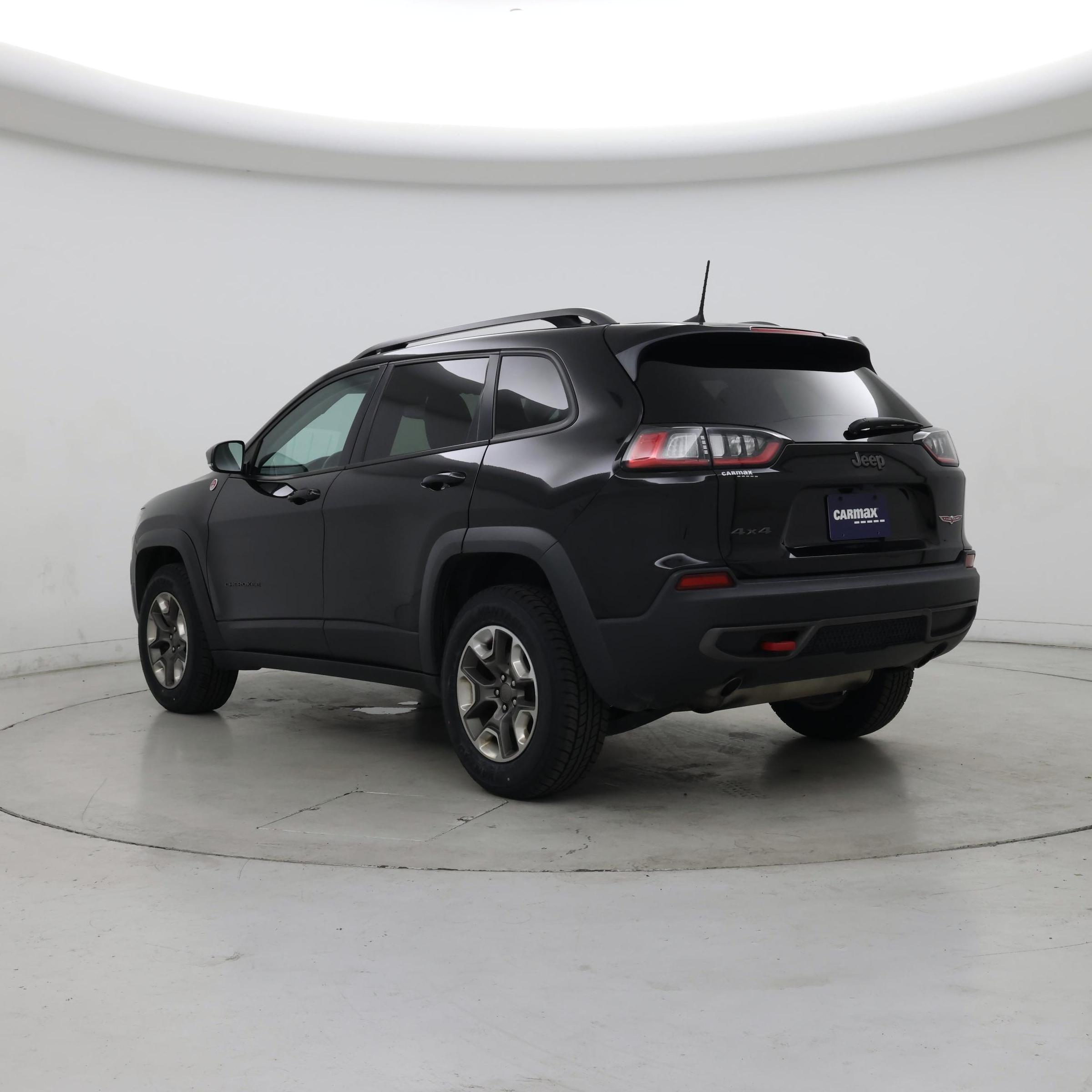 Thumbnail: 2019 Jeep Cherokee - 2
