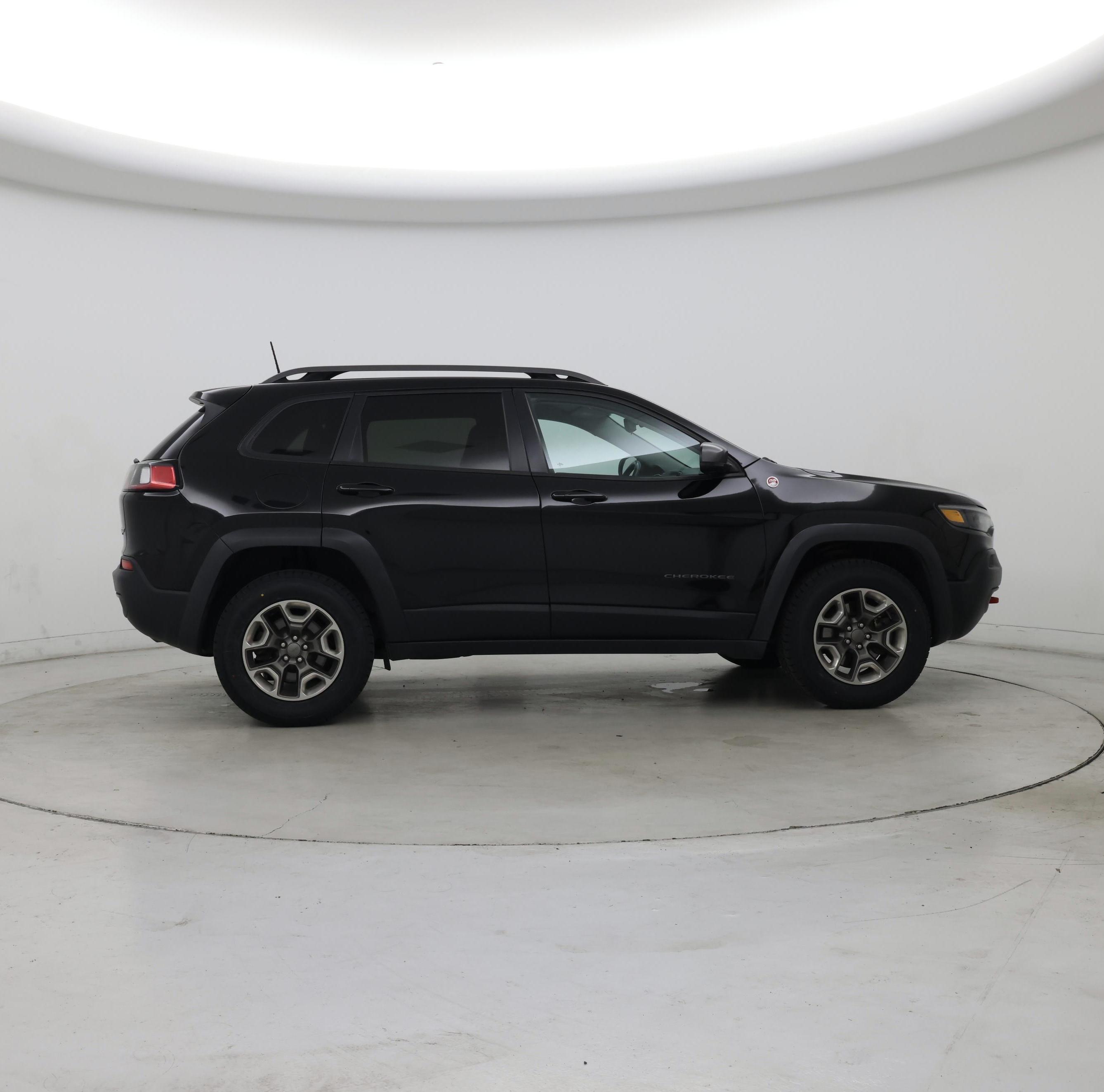 Thumbnail: 2019 Jeep Cherokee - 7