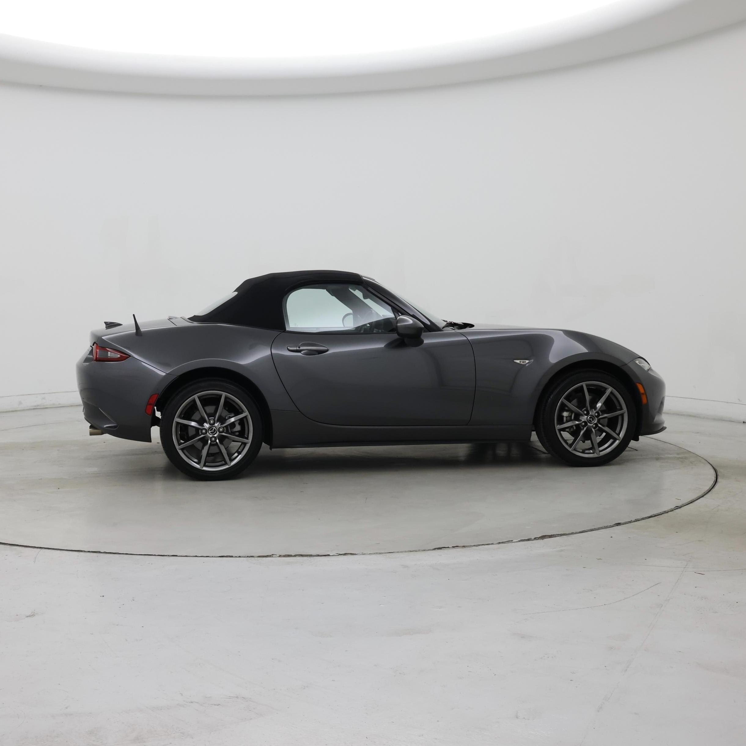 Thumbnail: 2020 Mazda MX-5 Miata - 7