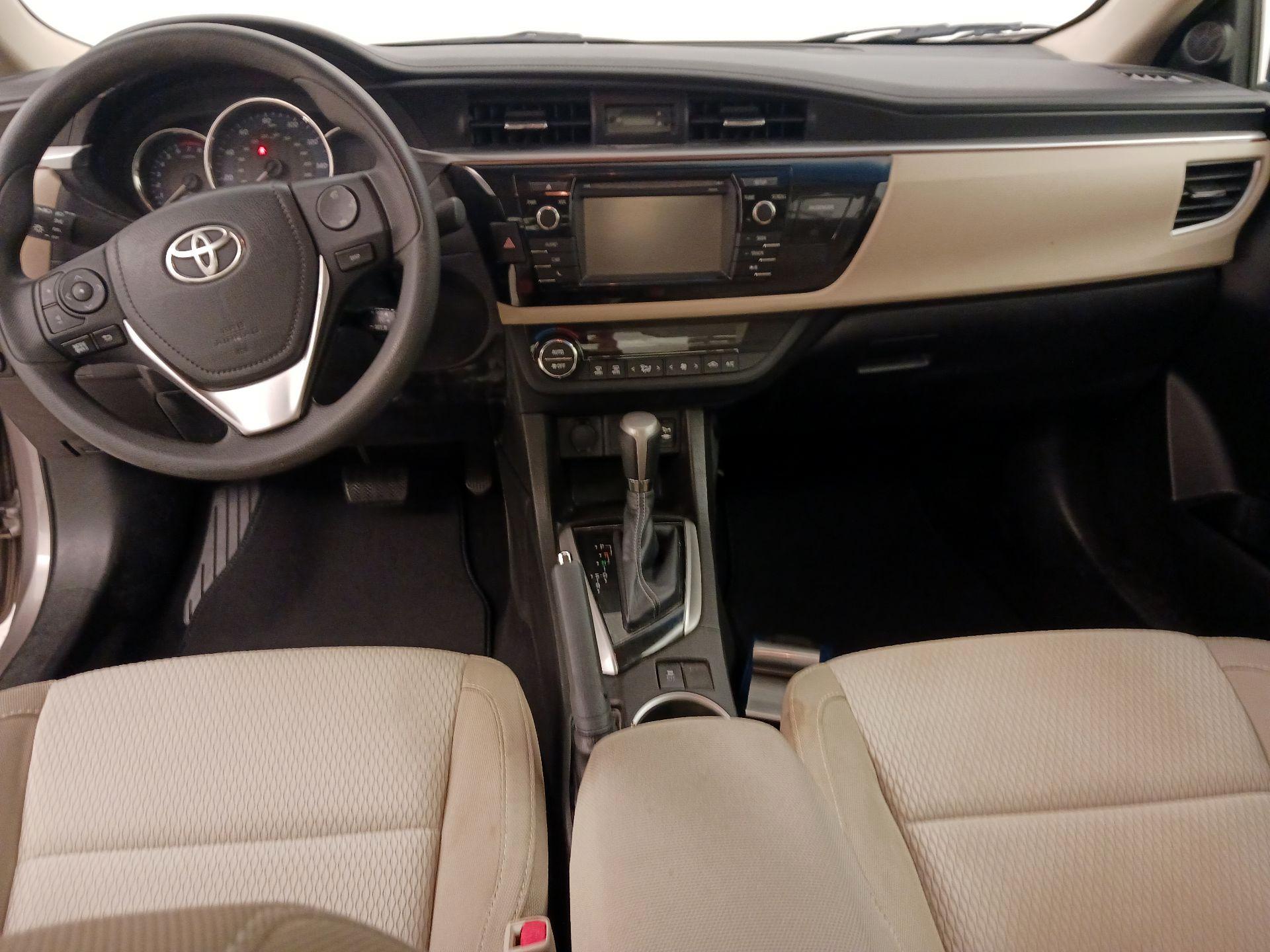 Thumbnail: 2015 Toyota Corolla - 9