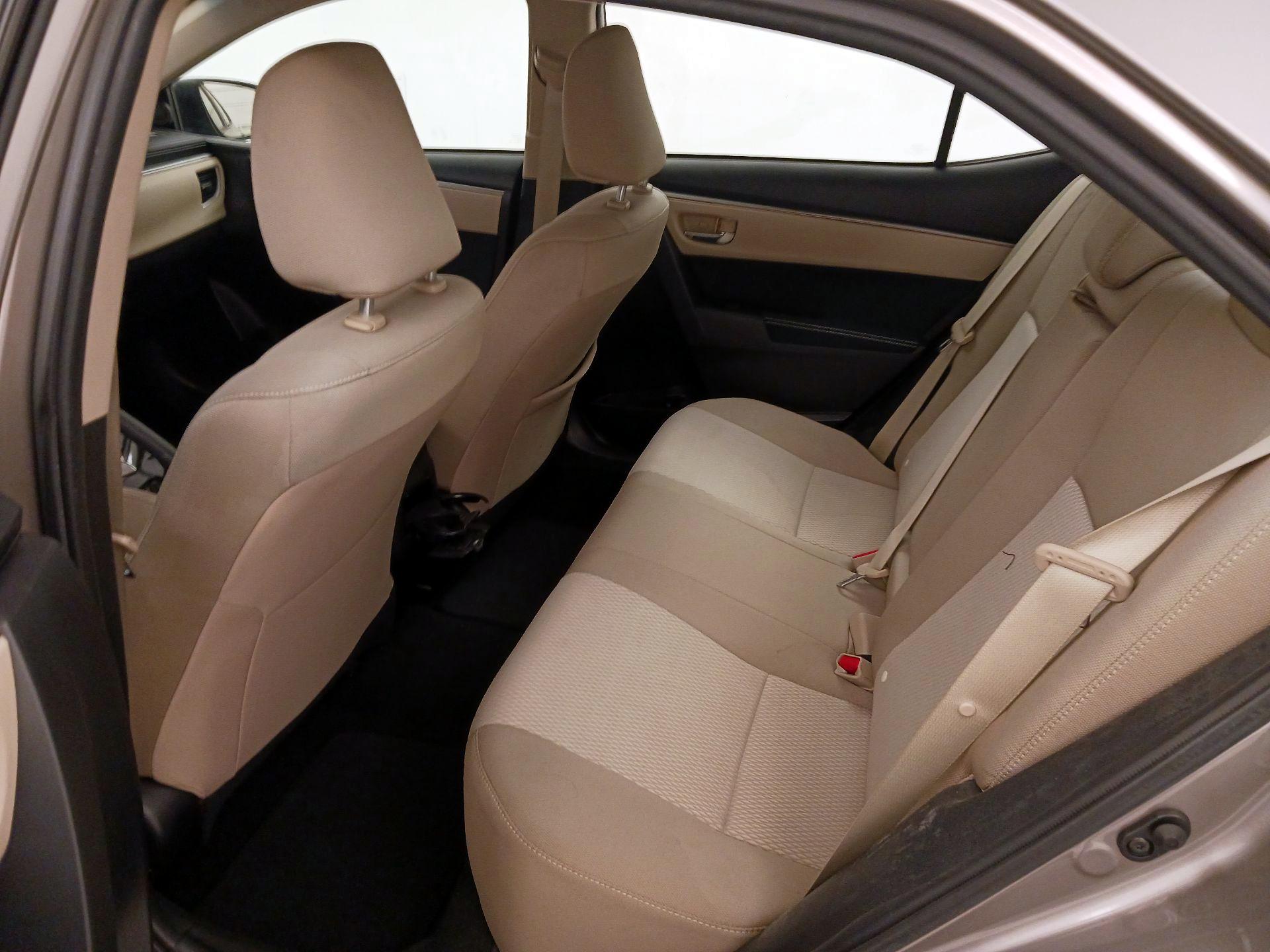 Thumbnail: 2015 Toyota Corolla - 19