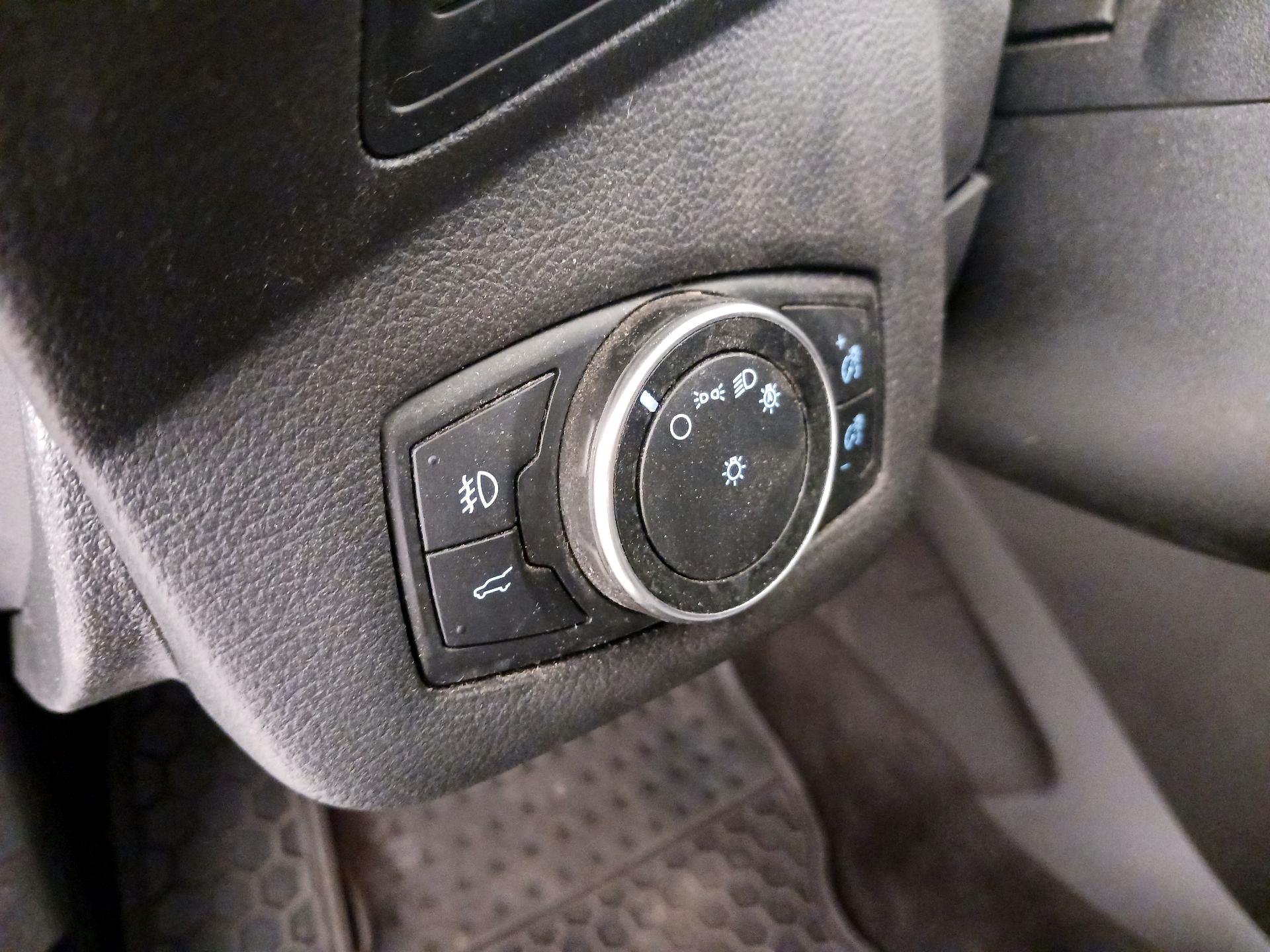 Thumbnail: 2018 Ford Escape - 13