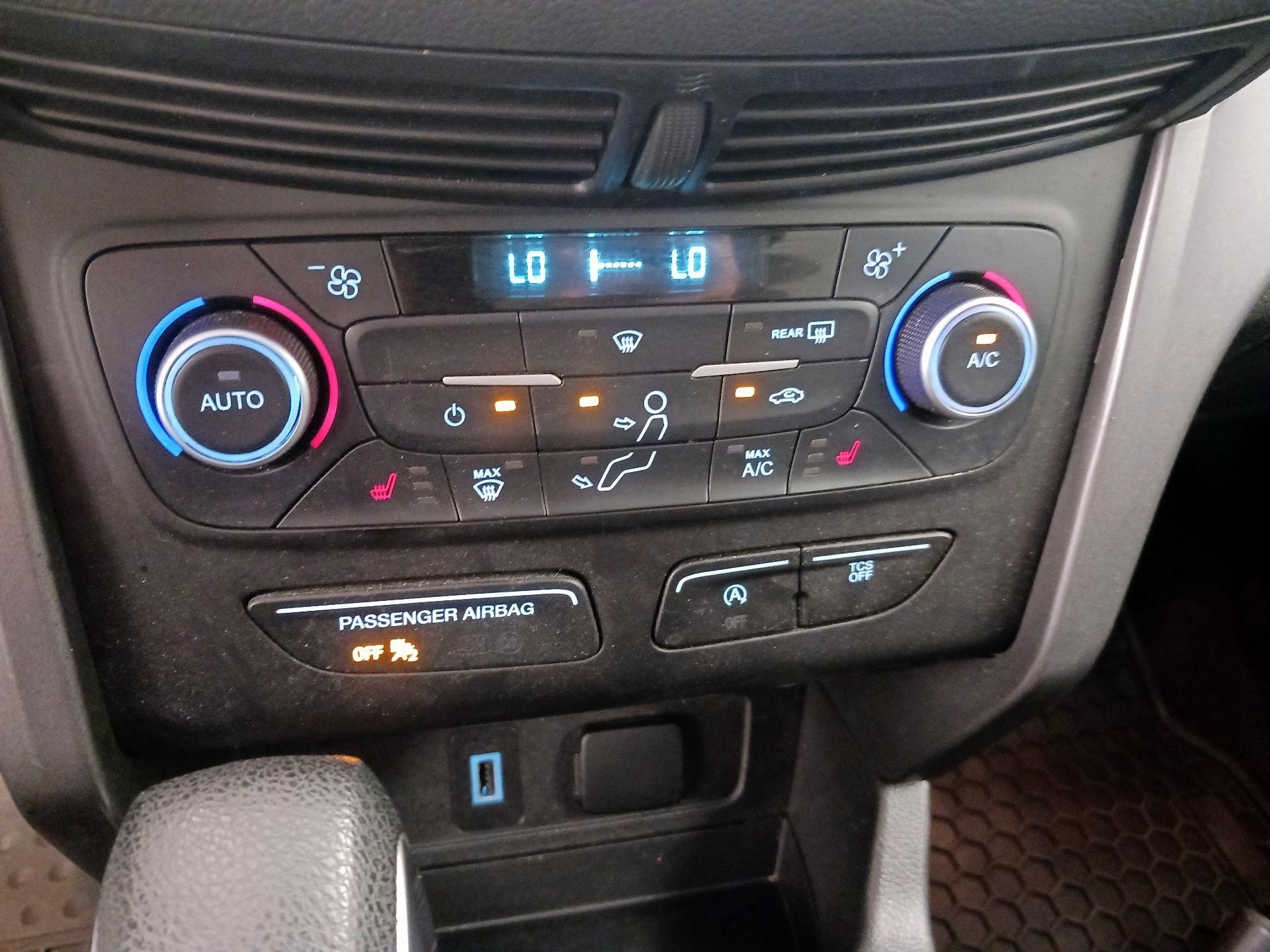 Thumbnail: 2018 Ford Escape - 16